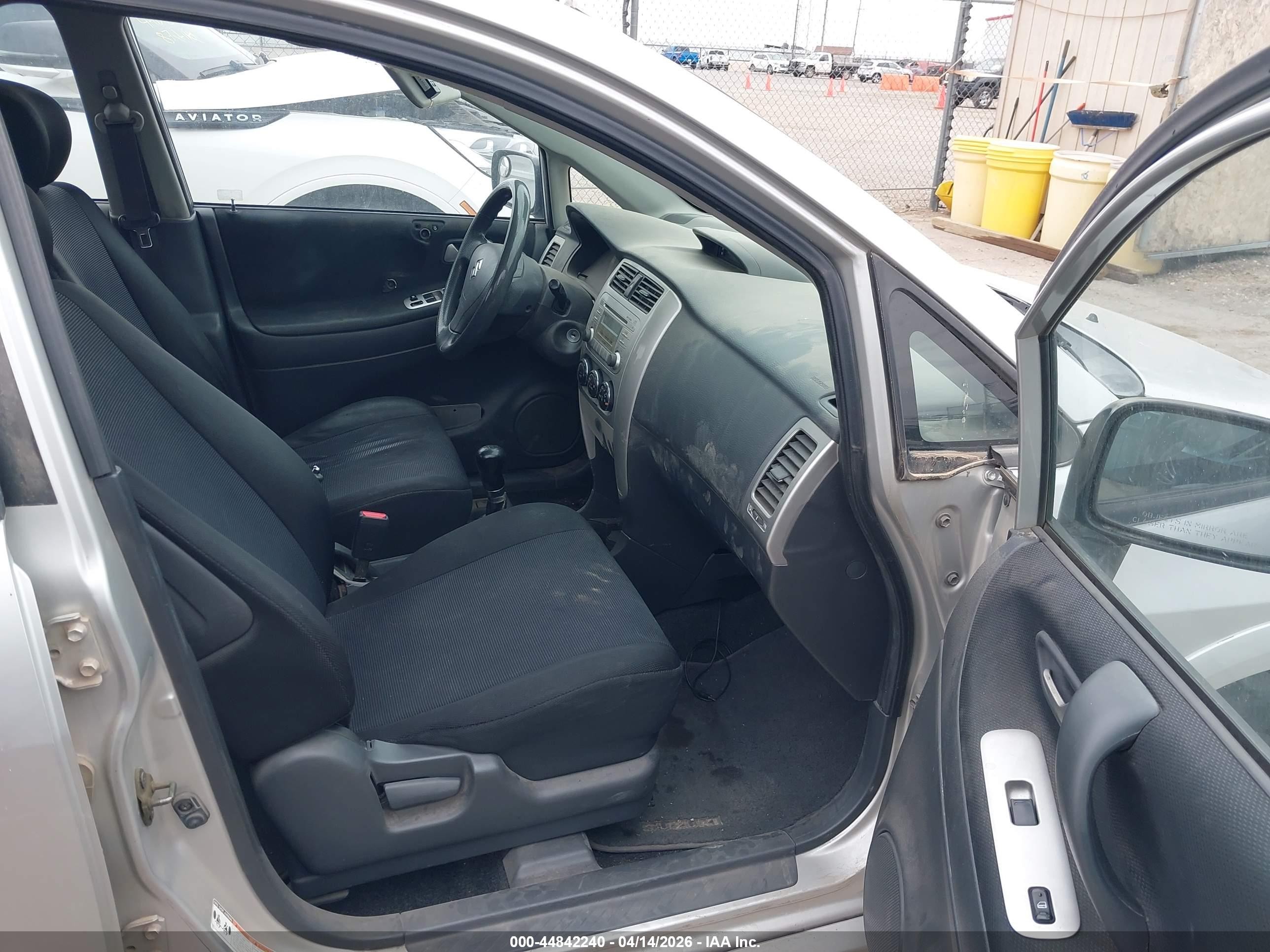 2006 Suzuki Aerio Premium Silver vin: JS2RA62S565301337
