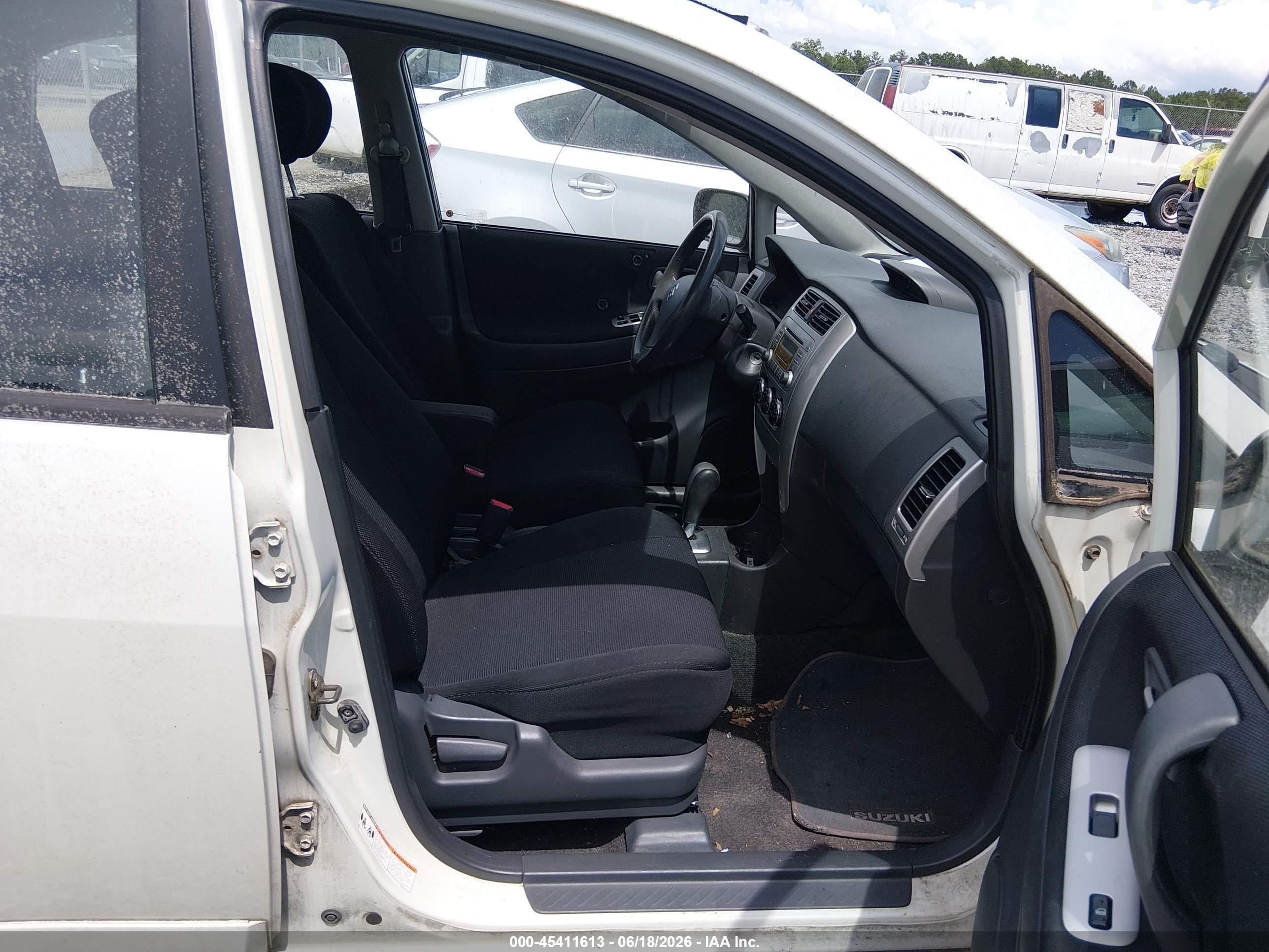 2006 Suzuki Aerio Premium White vin: JS2RB62SX65300049