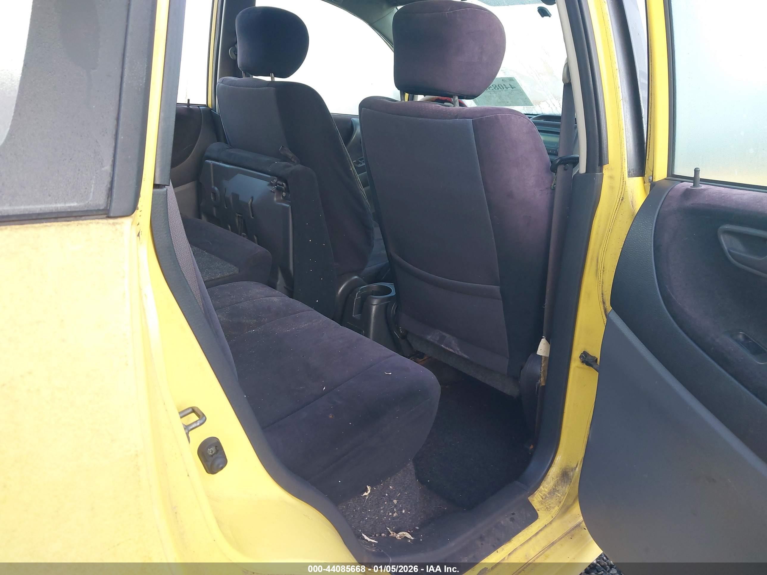 2003 Suzuki Aerio Sx   Yellow vin: JS2RC41H135209805