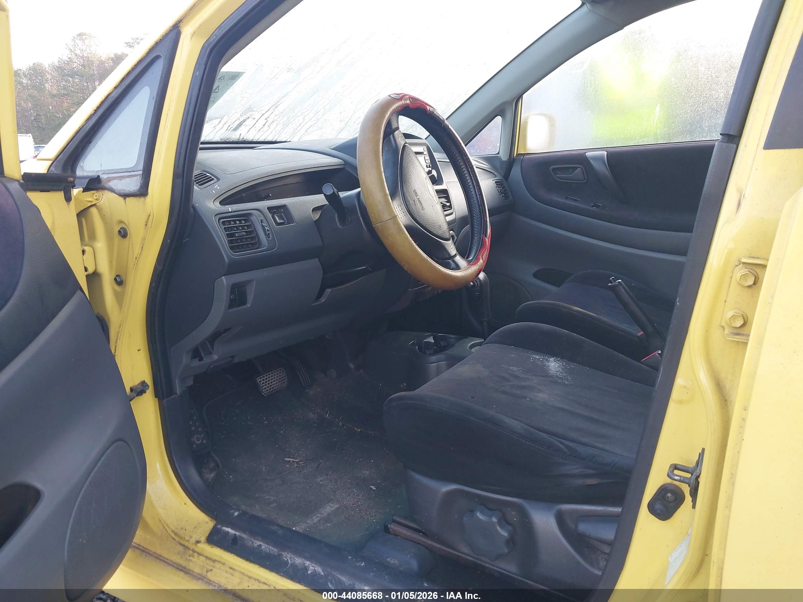 2003 Suzuki Aerio Sx   Yellow vin: JS2RC41H135209805