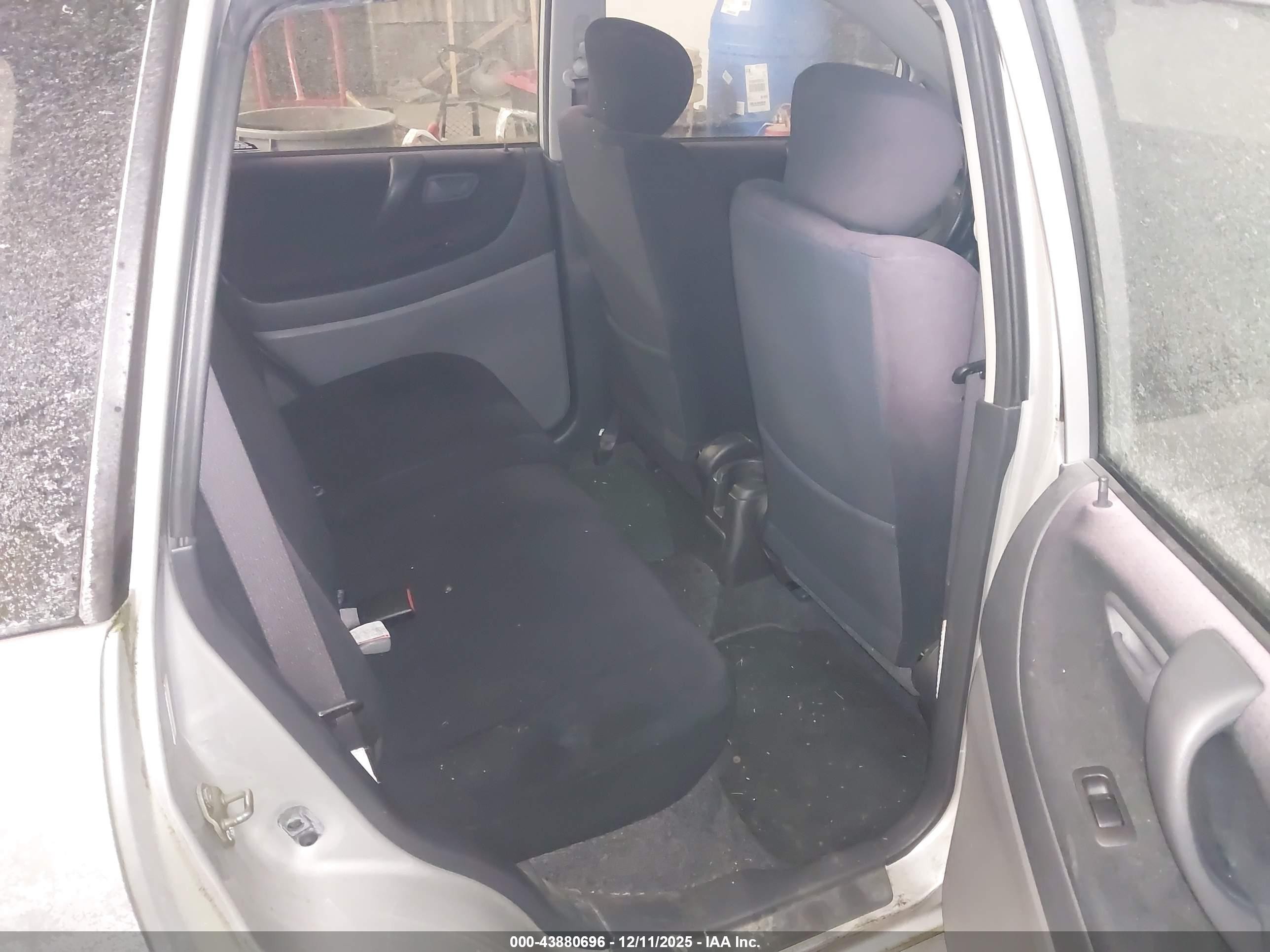 2003 Suzuki Aerio Sx   Silver vin: JS2RC41H435202086