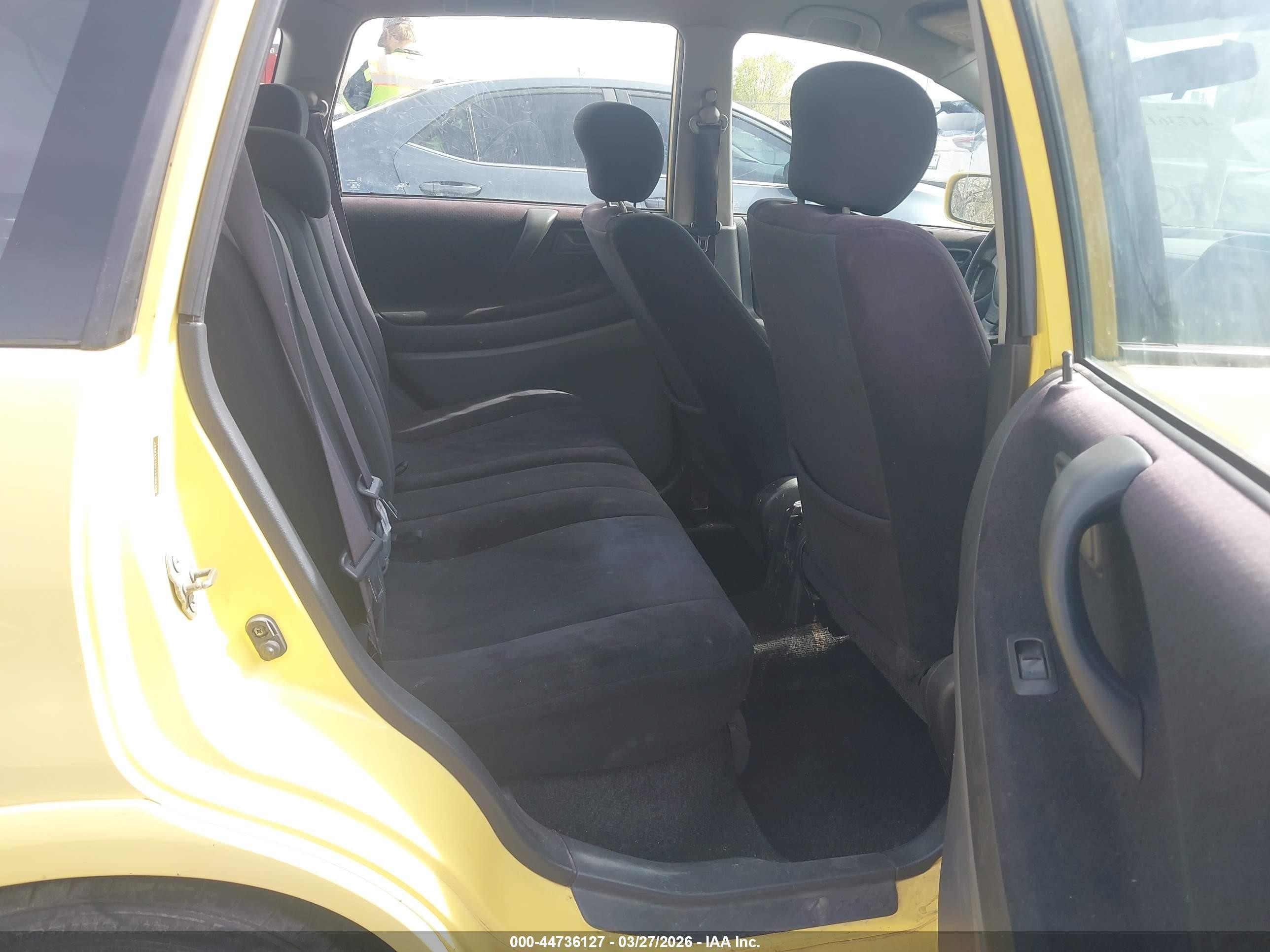 2003 Suzuki Aerio Sx Yellow vin: JS2RC41H535206308