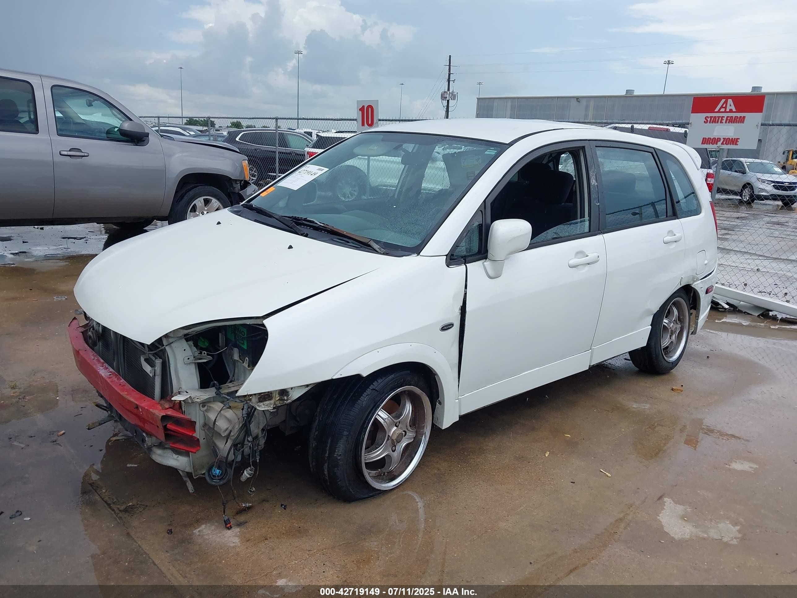 2003 Suzuki Aerio Sx   White vin: JS2RC41H535212769