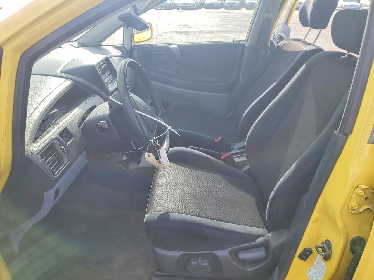 2002 Suzuki Aerio Sx Yellow vin: JS2RC41H725104412