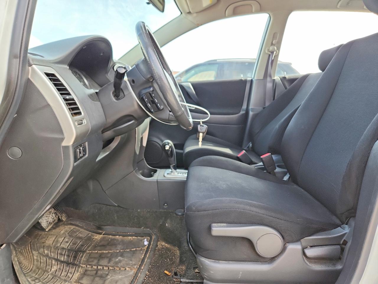 2006 Suzuki Aerio Premium White vin: JS2RC61H265351581
