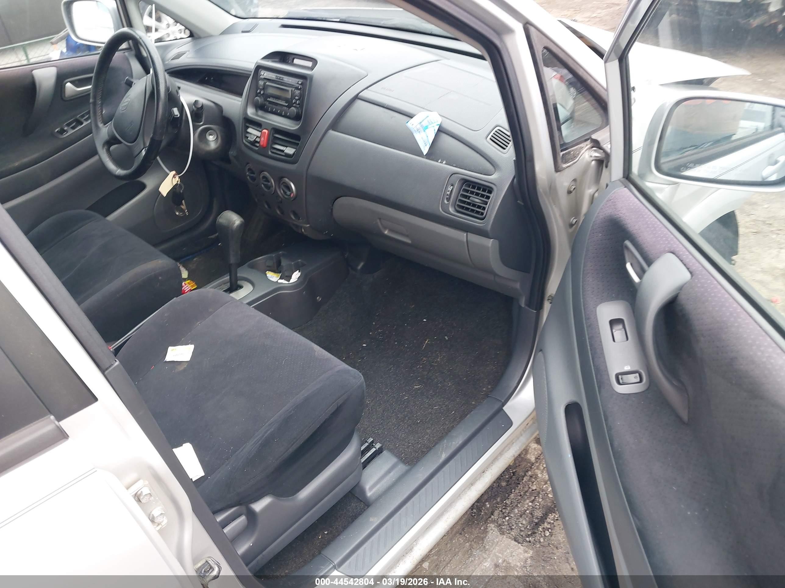 2004 Suzuki Aerio Sx   Silver vin: JS2RD61H945251424