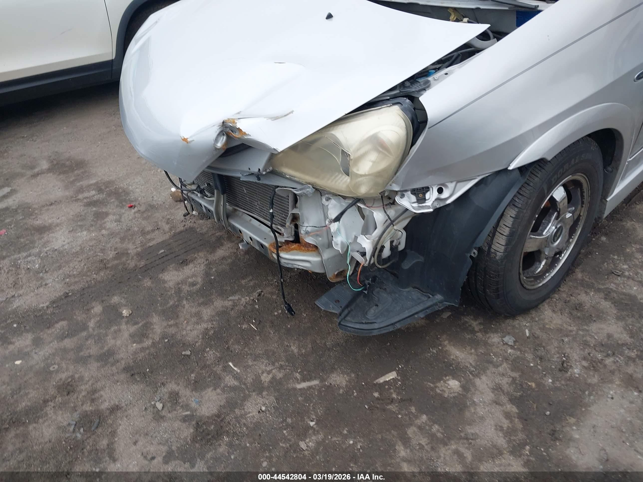 2004 Suzuki Aerio Sx   Silver vin: JS2RD61H945251424