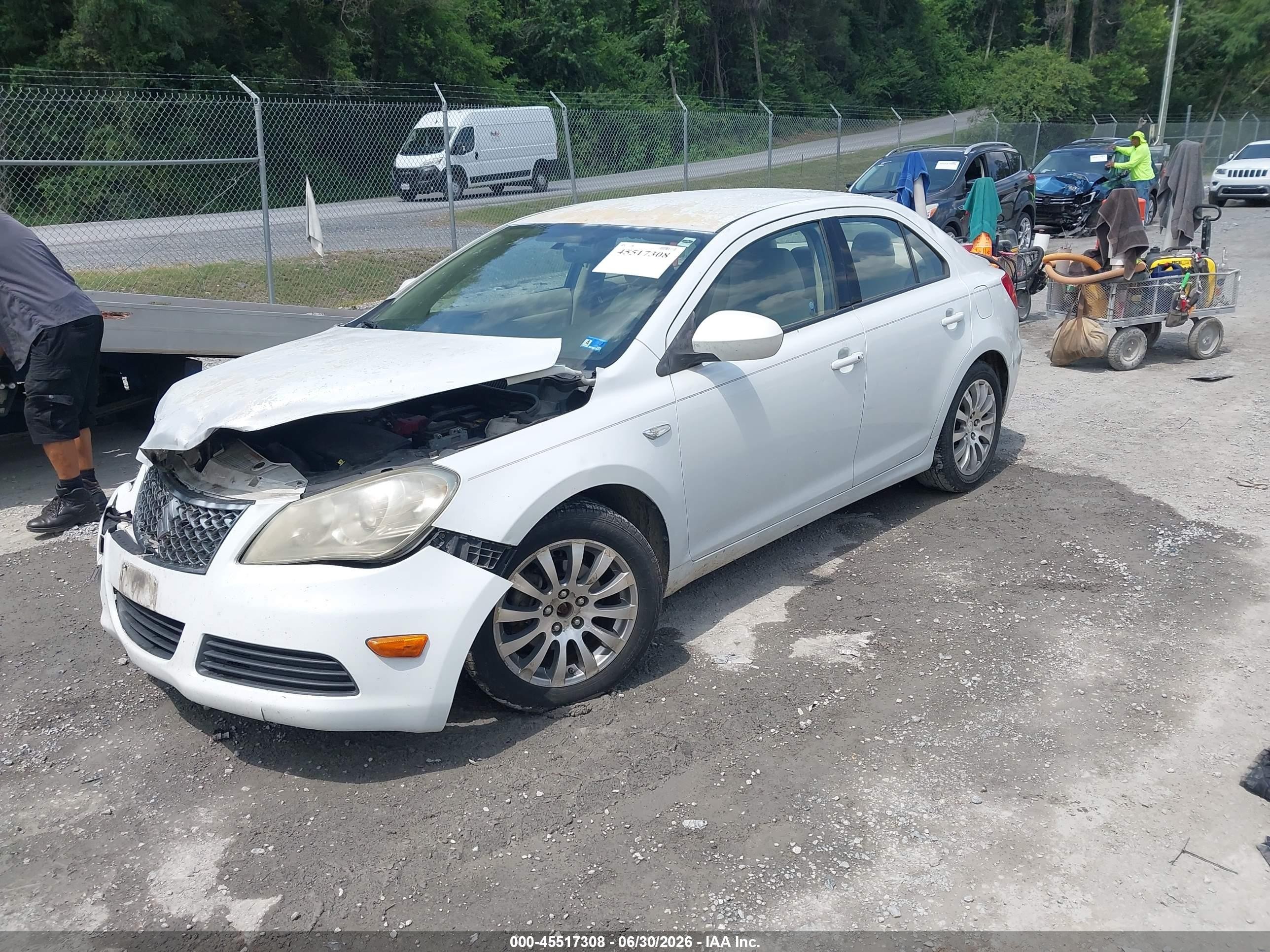 2010 Suzuki Kizashi Se White vin: JS2RE9A30A6101615