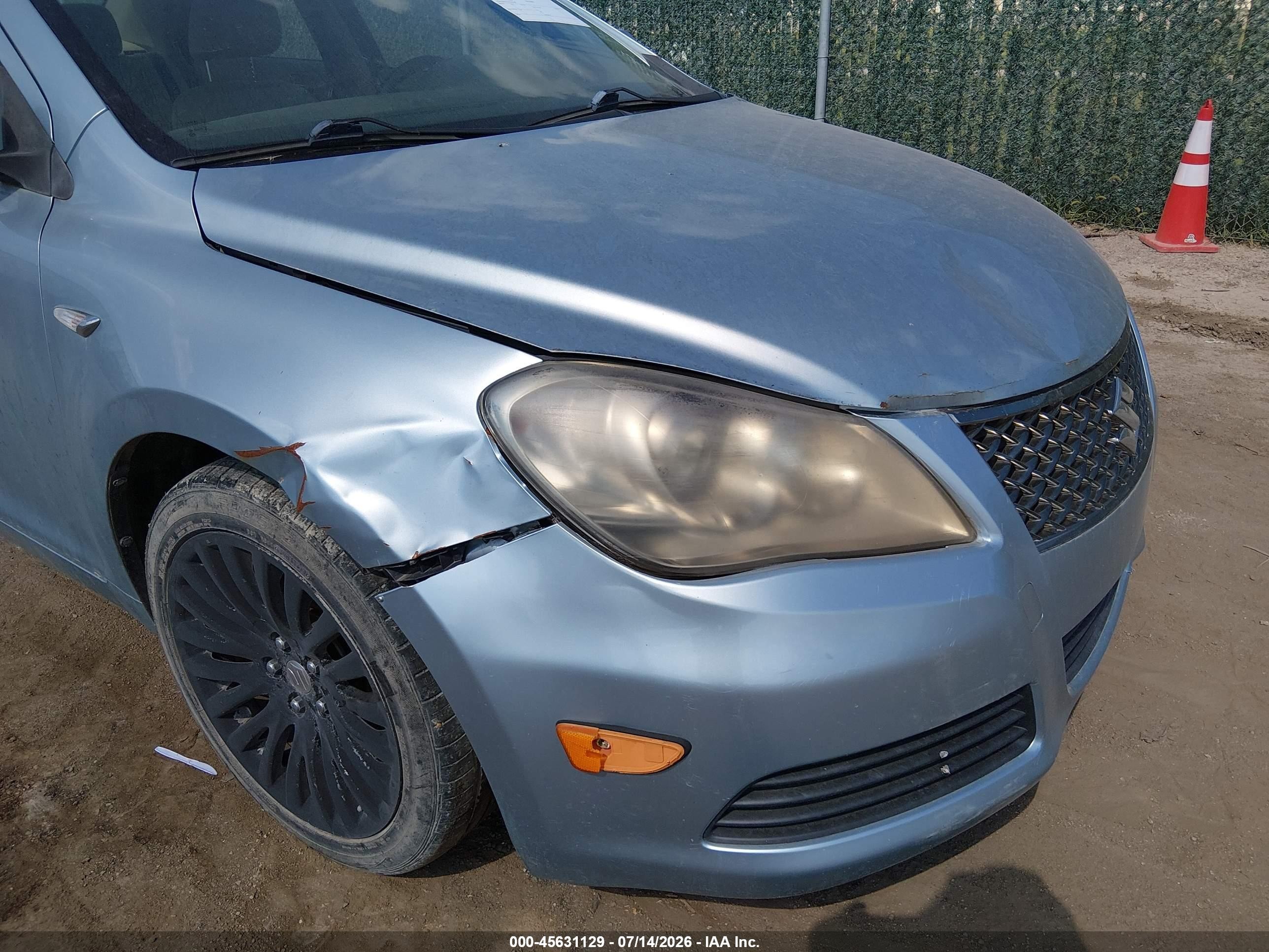 2012 Suzuki Kizashi Se Silver vin: JS2RE9A31C6101089