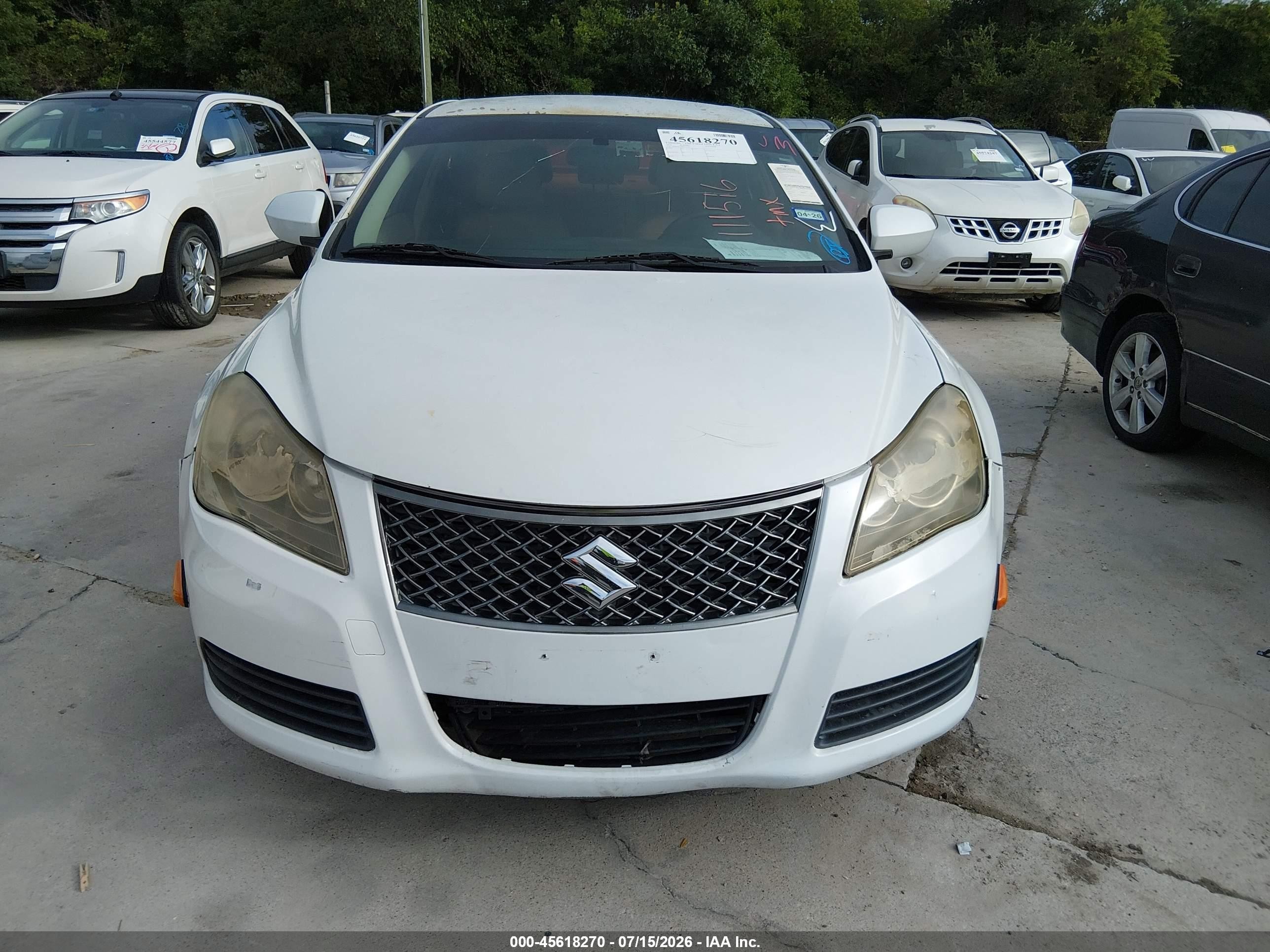 2011 Suzuki Kizashi Se White vin: JS2RE9A32B6111516