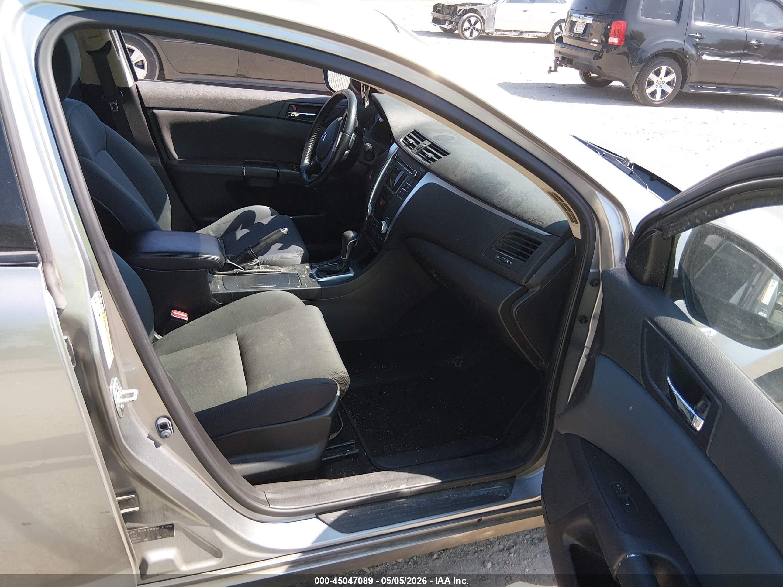 2012 Suzuki Kizashi Se Silver vin: JS2RE9A33C6100915