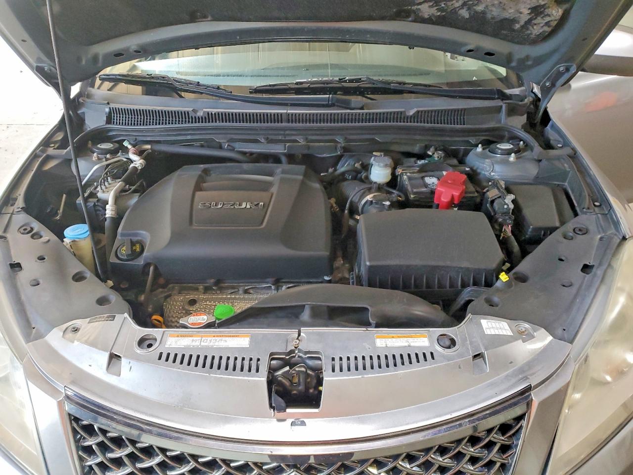2010 Suzuki Kizashi Se Серебряный vin: JS2RE9A3XA6101251