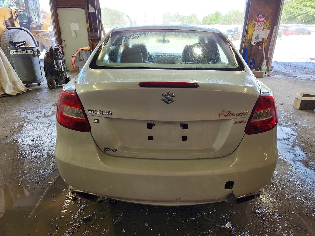 2012 Suzuki Kizashi S White vin: JS2RF9A16C6100838