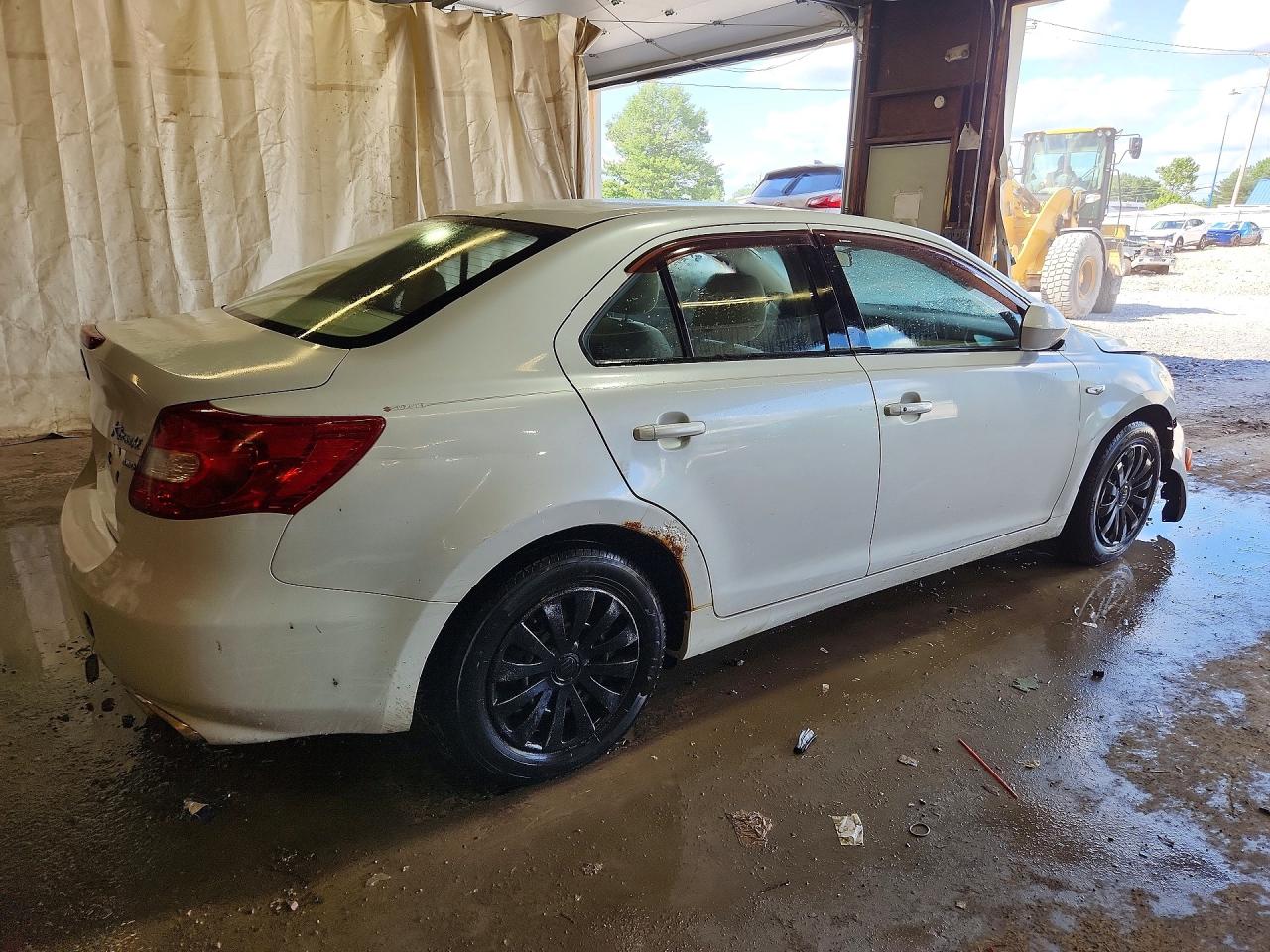 2012 Suzuki Kizashi S White vin: JS2RF9A16C6100838