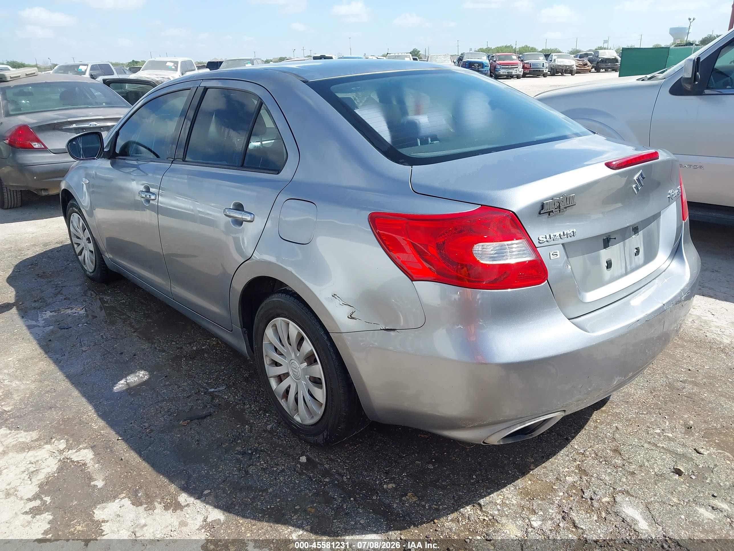 2012 Suzuki Kizashi S Silver vin: JS2RF9A18C6100226