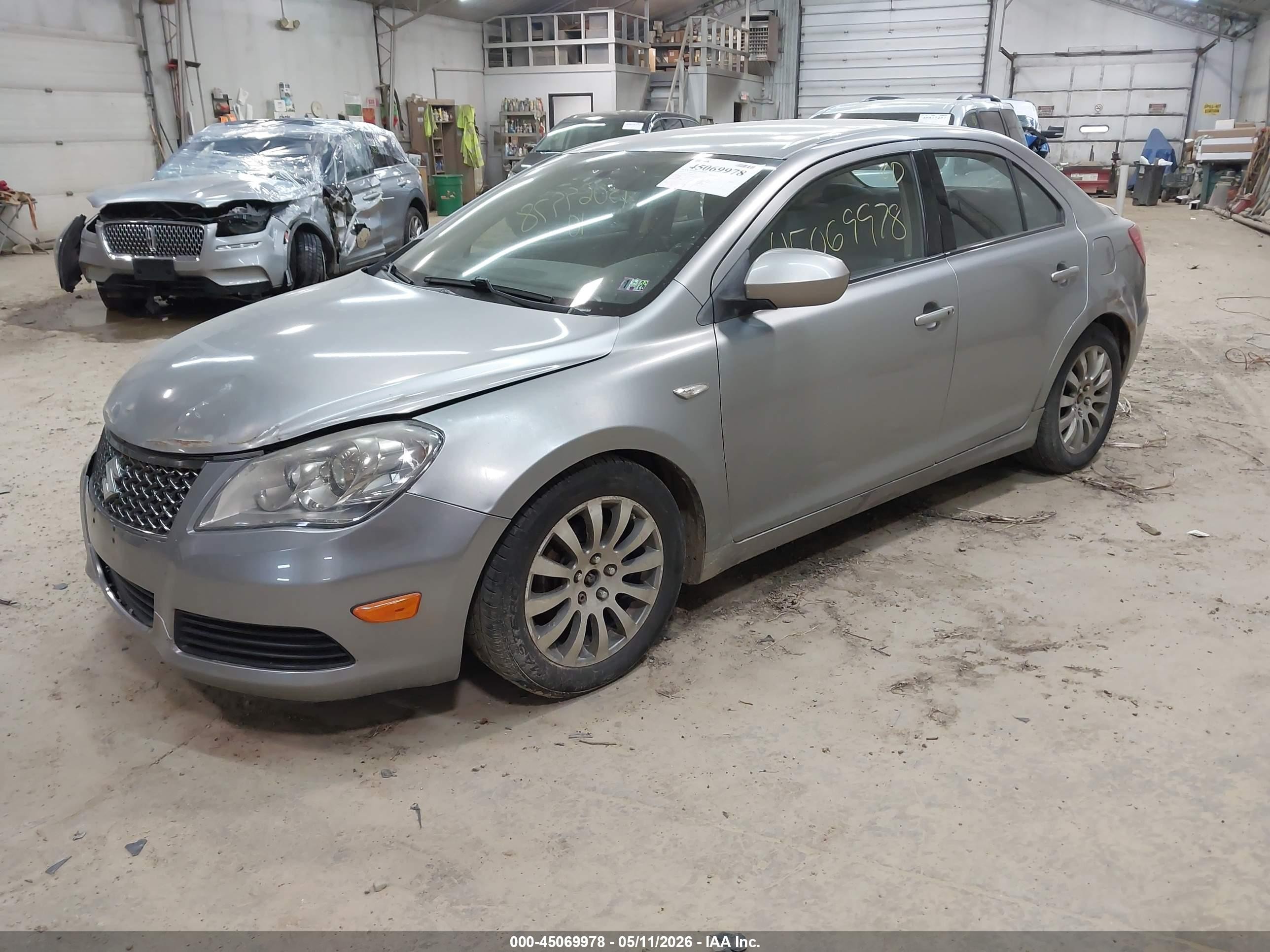 2010 Suzuki Kizashi Se Silver vin: JS2RF9A31A6100437