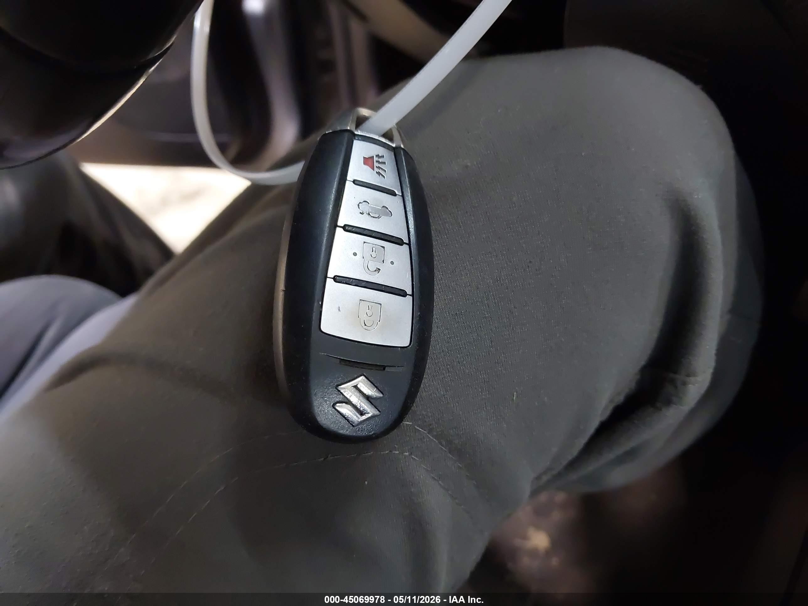 2010 Suzuki Kizashi Se Silver vin: JS2RF9A31A6100437