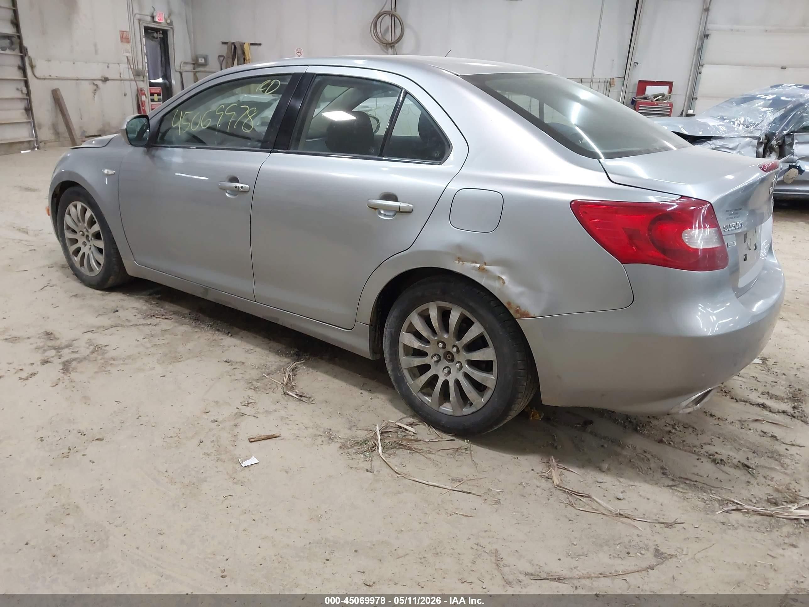 2010 Suzuki Kizashi Se Silver vin: JS2RF9A31A6100437