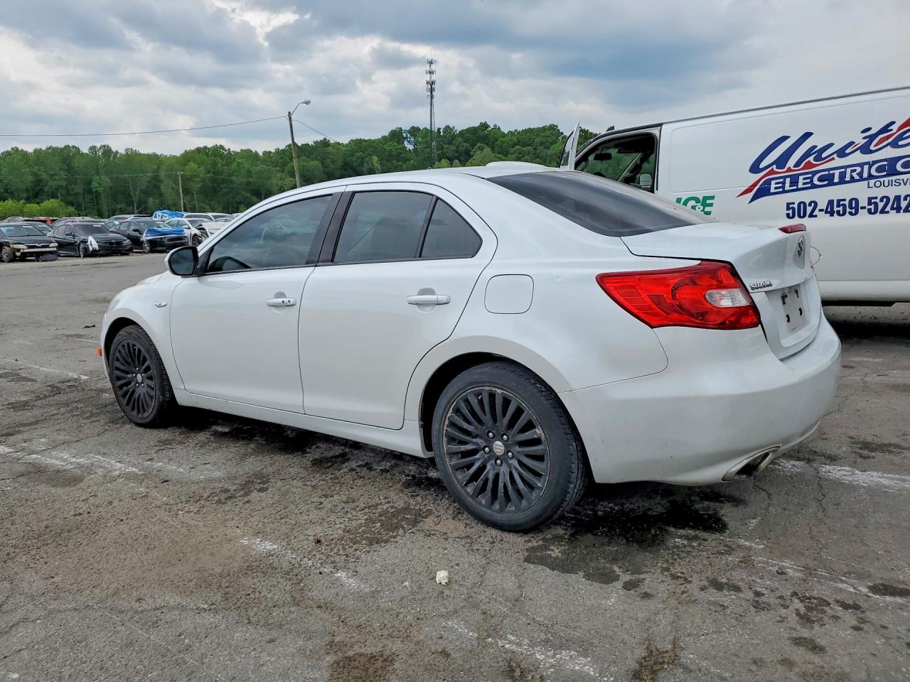 2012 Suzuki Kizashi Se Белый vin: JS2RF9A39C6100608