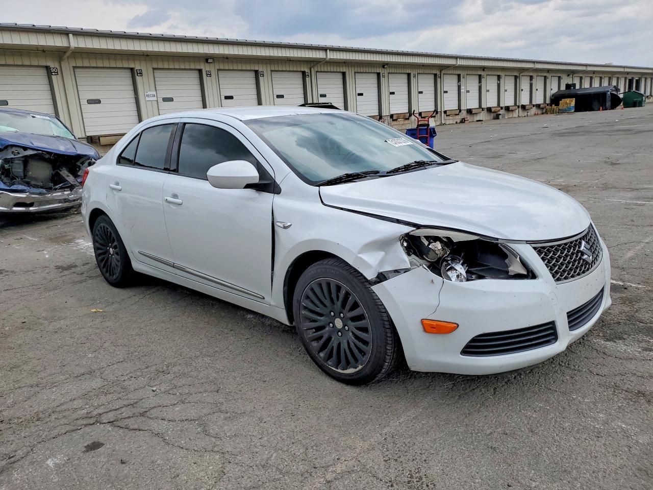 2012 Suzuki Kizashi Se Белый vin: JS2RF9A39C6100608