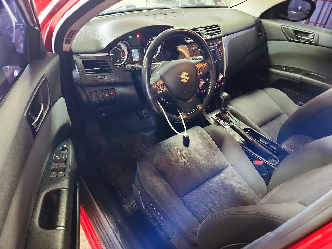 2010 Suzuki Kizashi Gts Red vin: JS2RF9A50A6100155