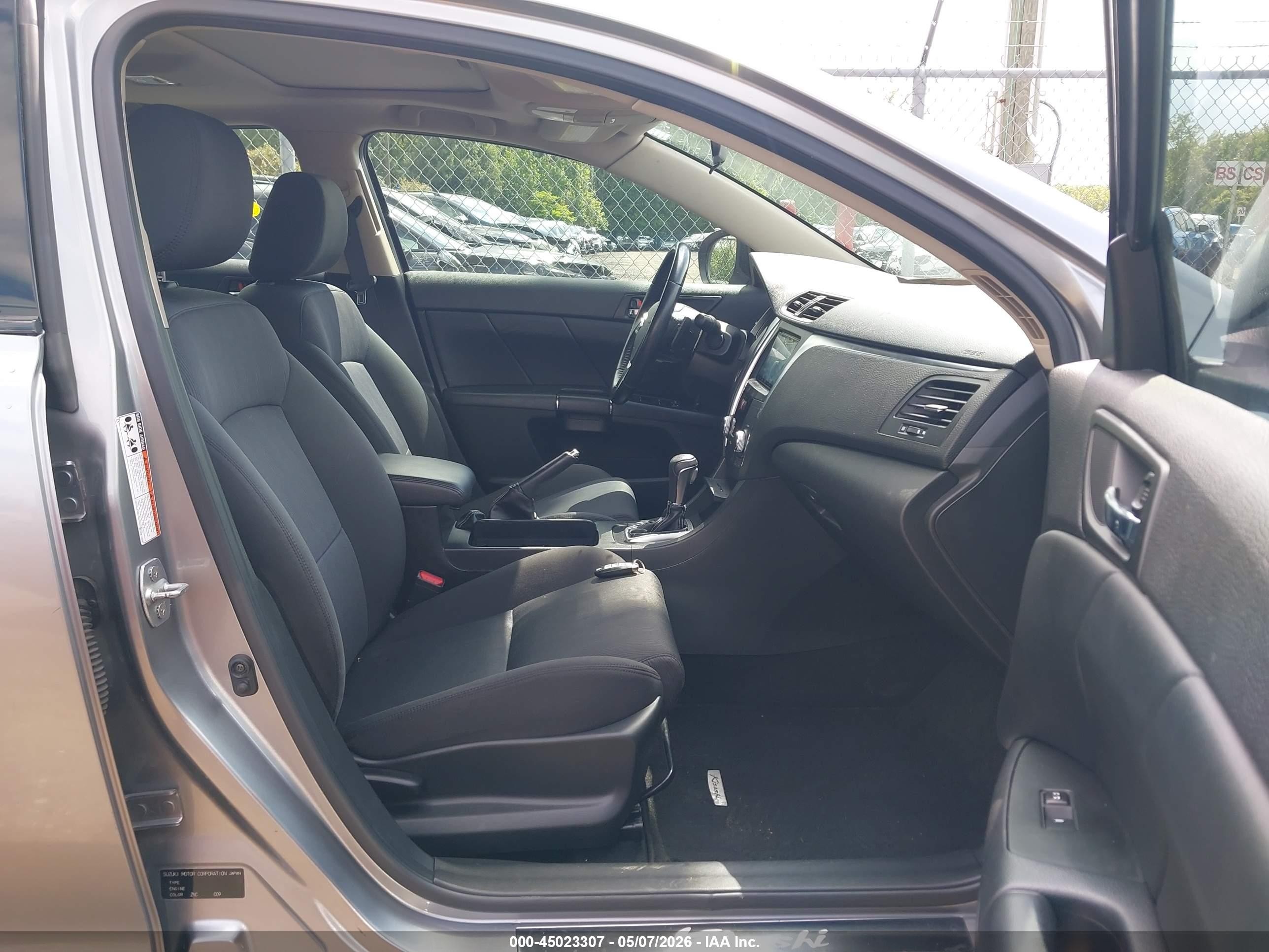 2011 Suzuki Kizashi Sport Gts Silver vin: JS2RF9A67B6110062