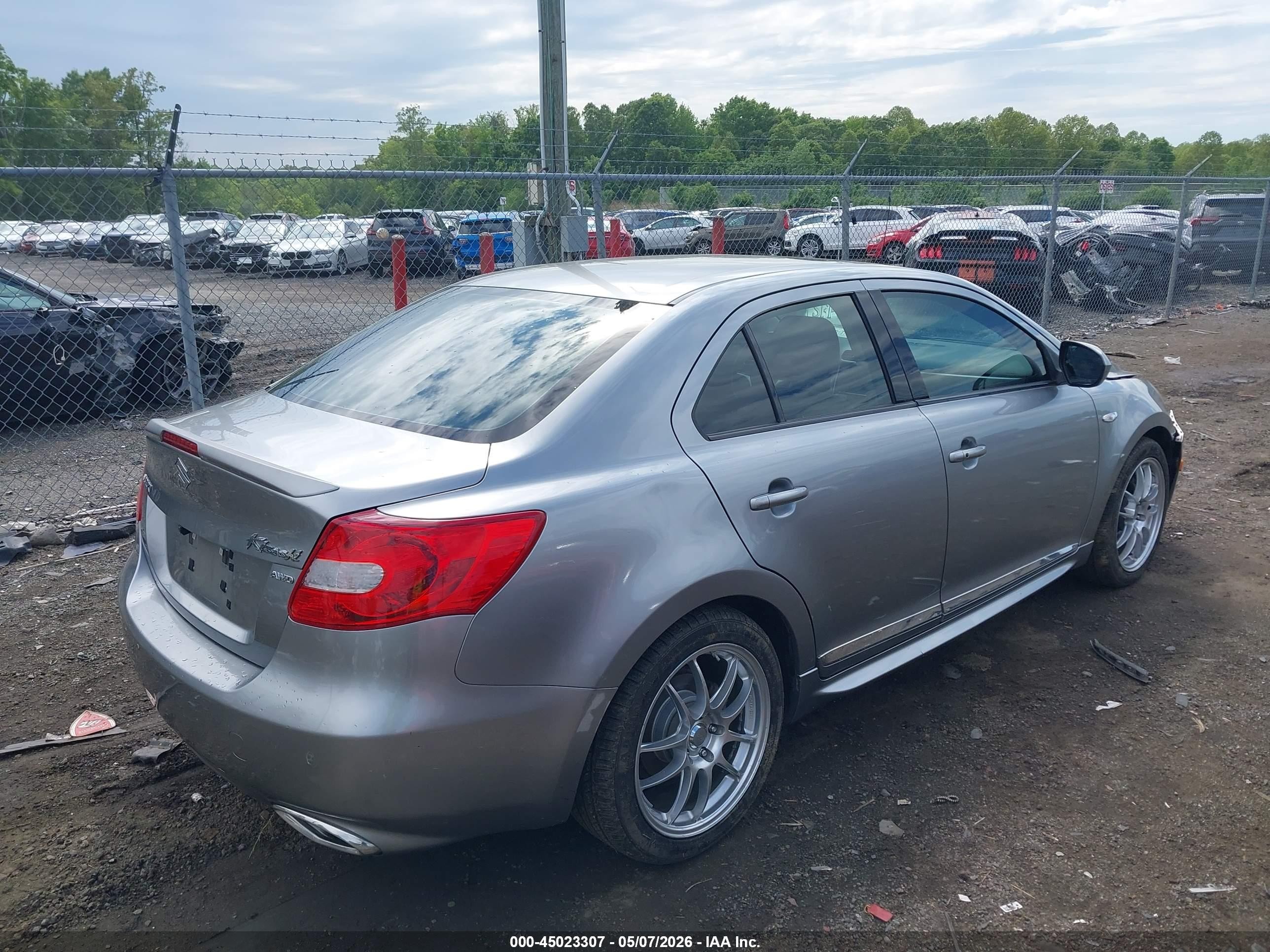 2011 Suzuki Kizashi Sport Gts Silver vin: JS2RF9A67B6110062