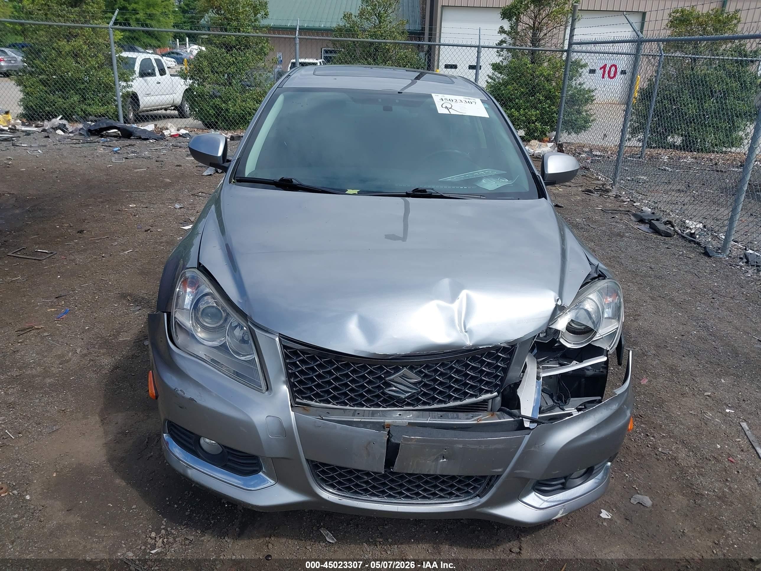 2011 Suzuki Kizashi Sport Gts Silver vin: JS2RF9A67B6110062