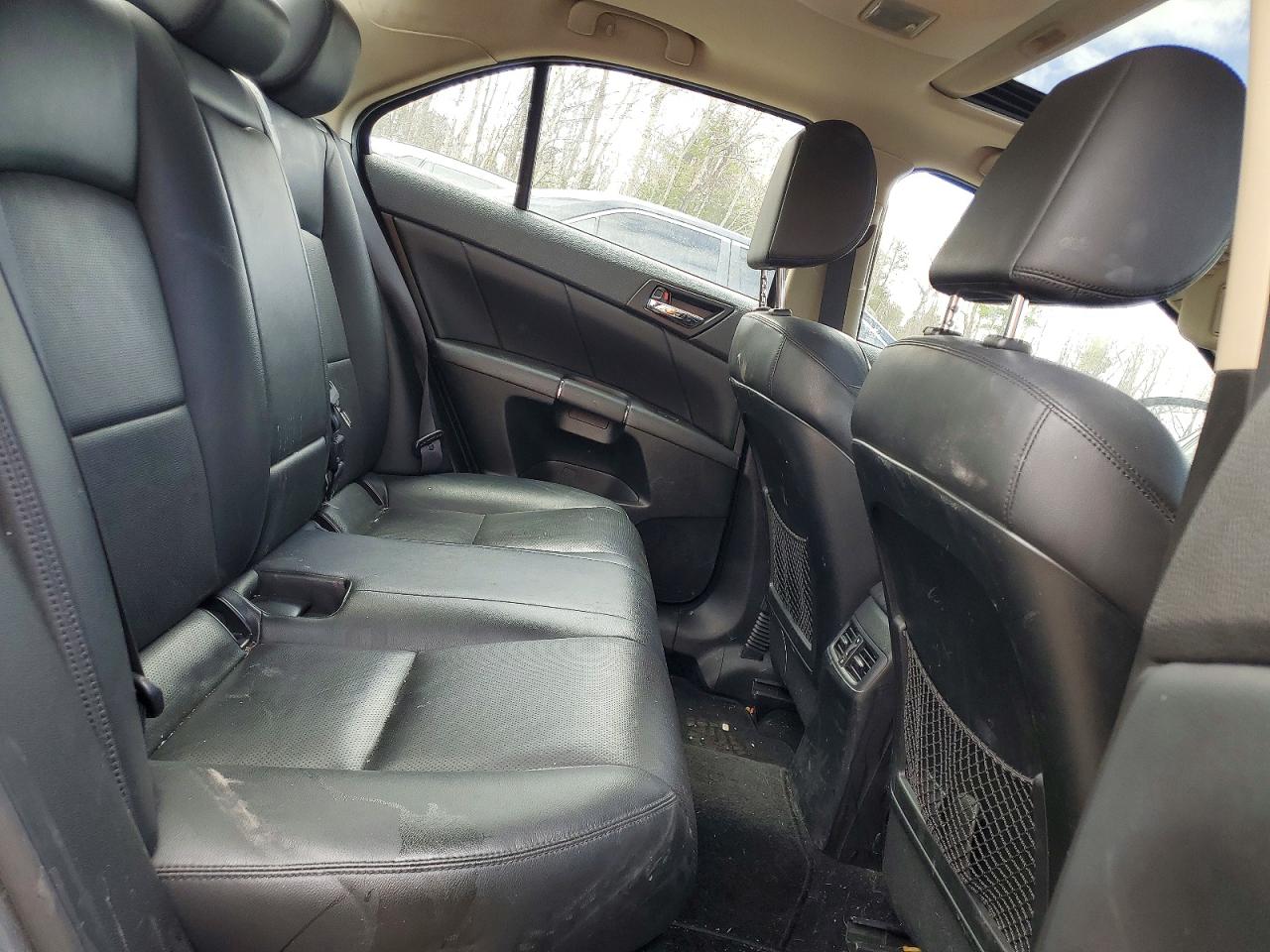 2011 Suzuki Kizashi Sls Silver vin: JS2RF9A74B6110108