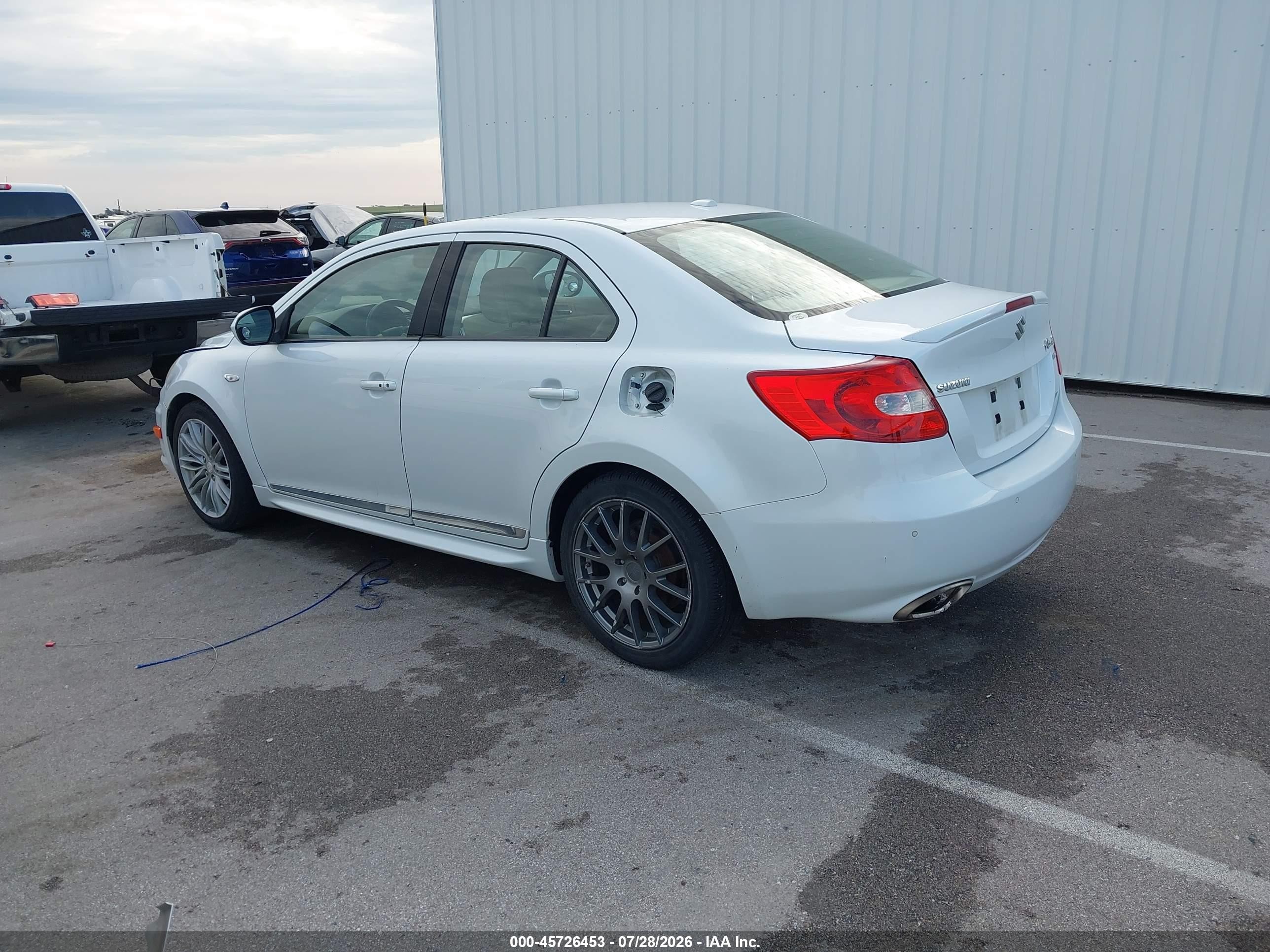 2011 Suzuki Kizashi Sport Sls White vin: JS2RF9A88B6111058