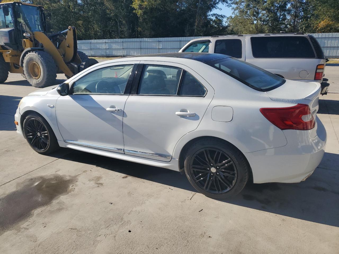 2012 Suzuki Kizashi Sport Sls White vin: JS2RF9A8XC6100810