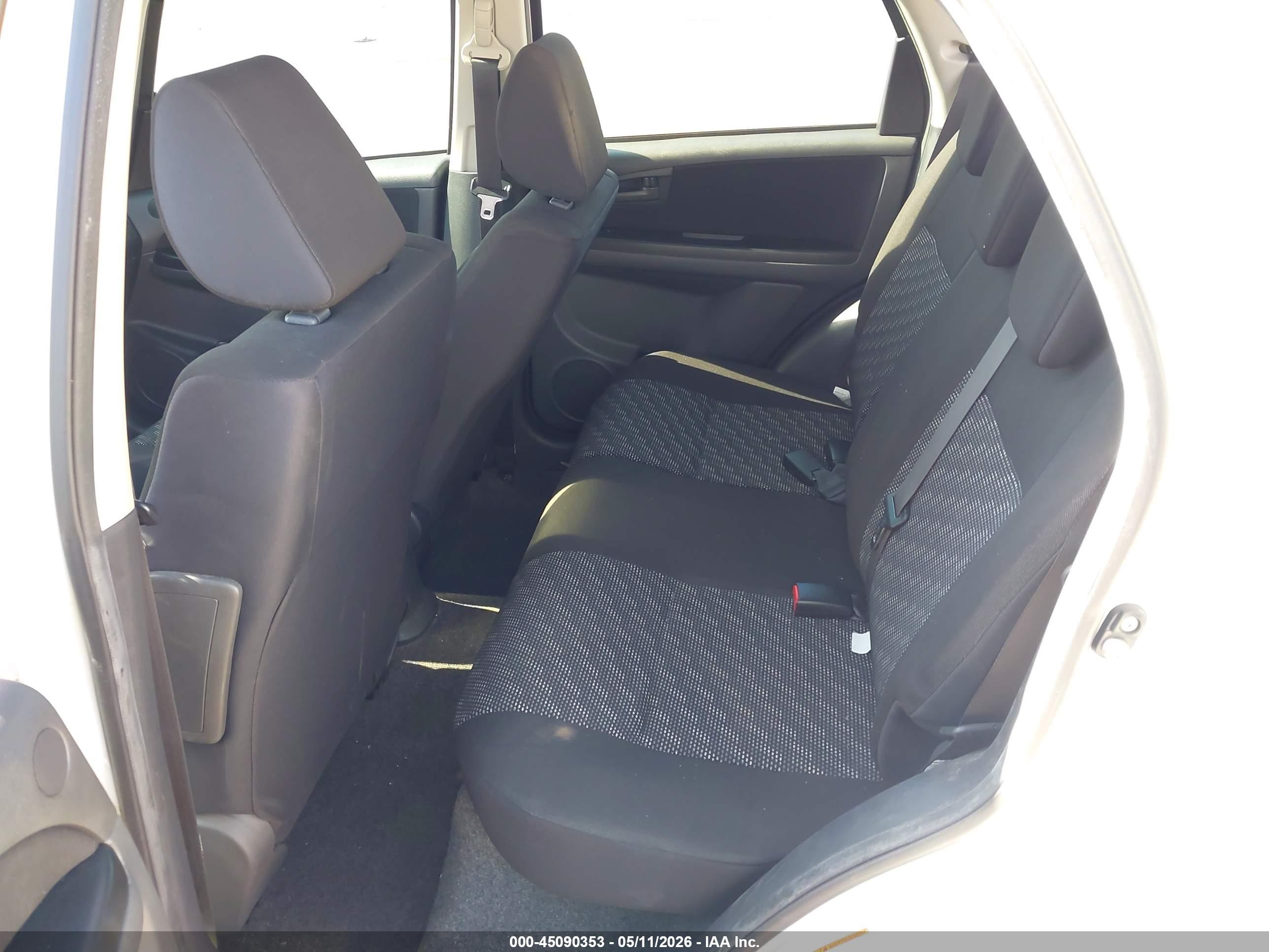 2008 Suzuki Sx4 Convenience Regional Edition/regional Edition/touring 2 Regional Edition White vin: JS2YA411885100592