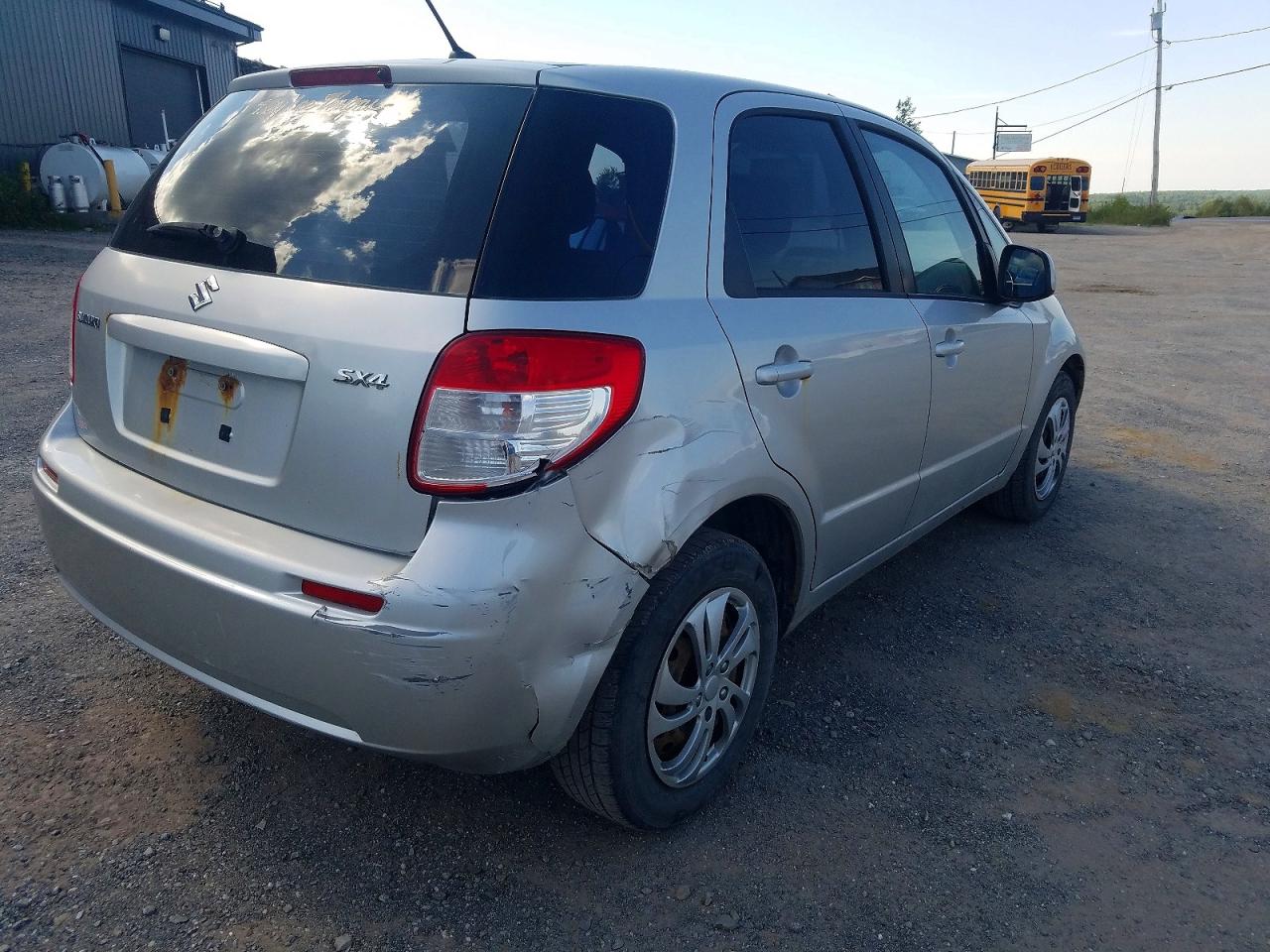 2007 Suzuki Sx4 Silver vin: JS2YA411X75100656