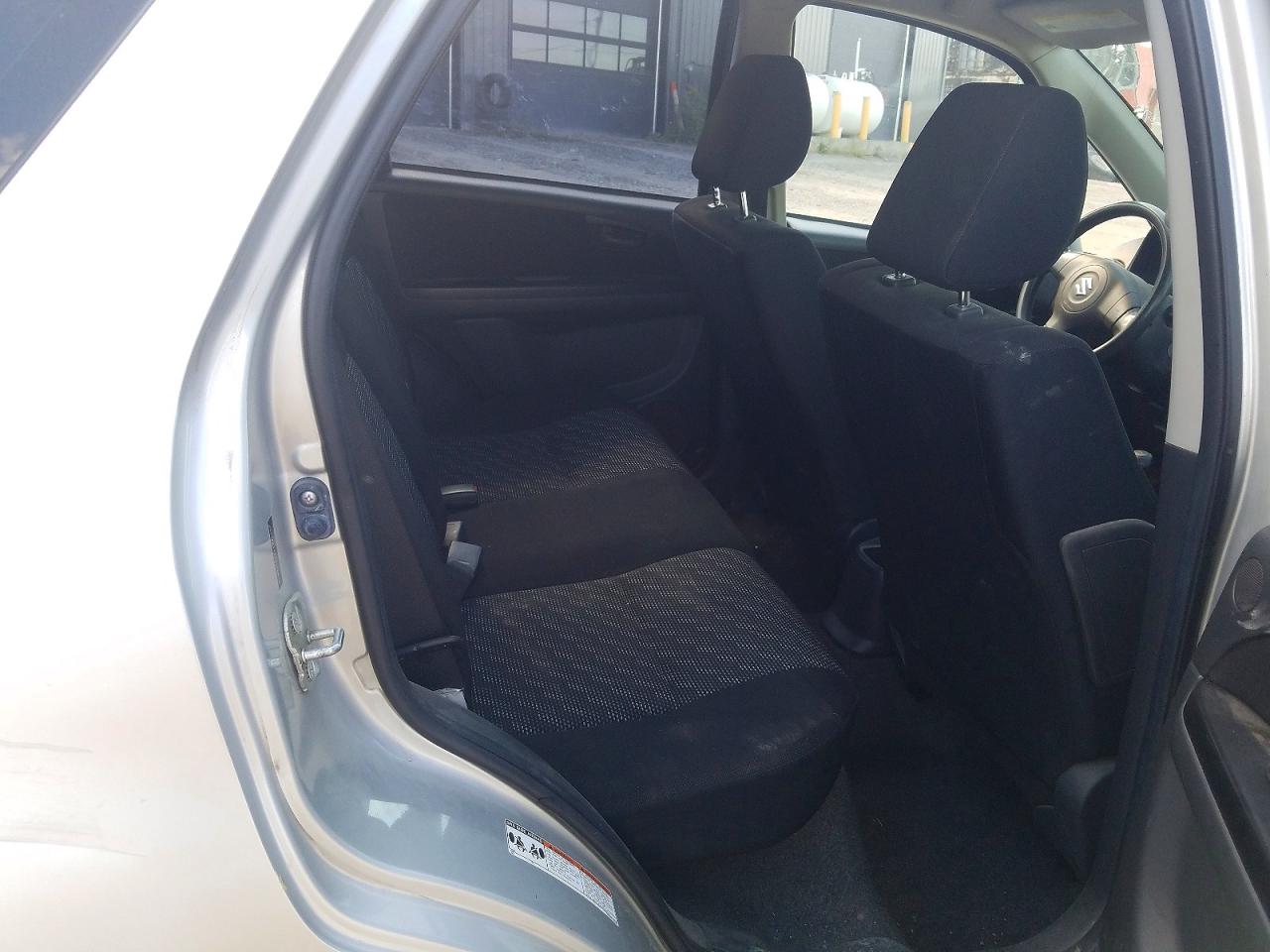 2007 Suzuki Sx4 Silver vin: JS2YA411X75100656