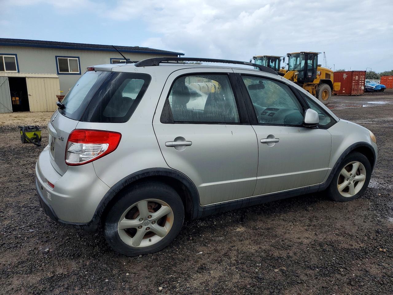 2009 Suzuki Sx4 Silver vin: JS2YA413996201203