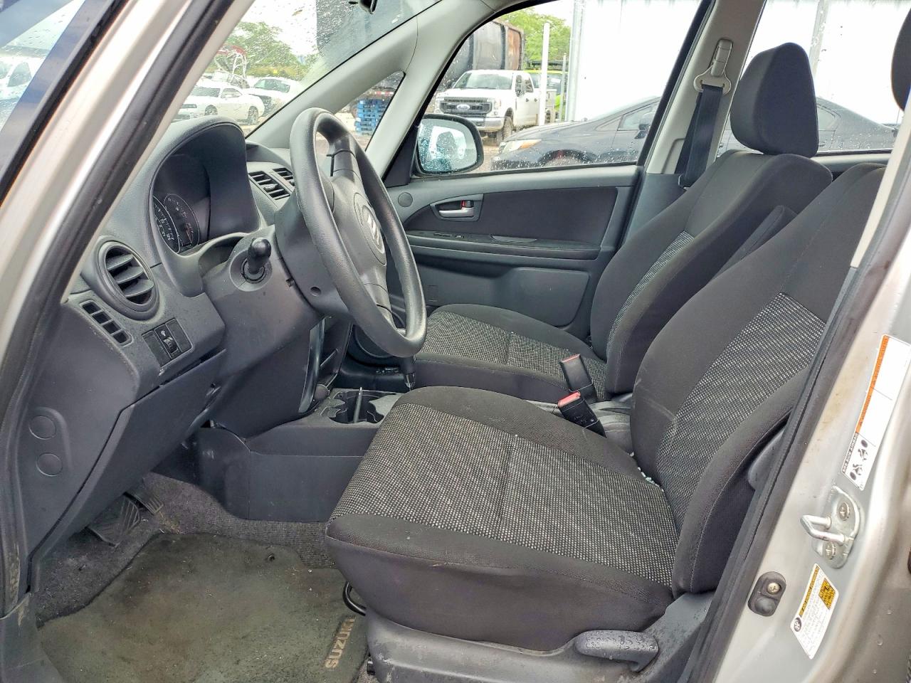2009 Suzuki Sx4 Silver vin: JS2YA413996201203