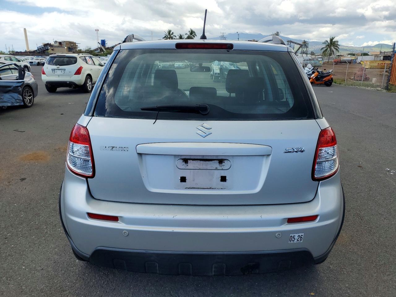 2007 Suzuki Sx4 Silver vin: JS2YA415775100813