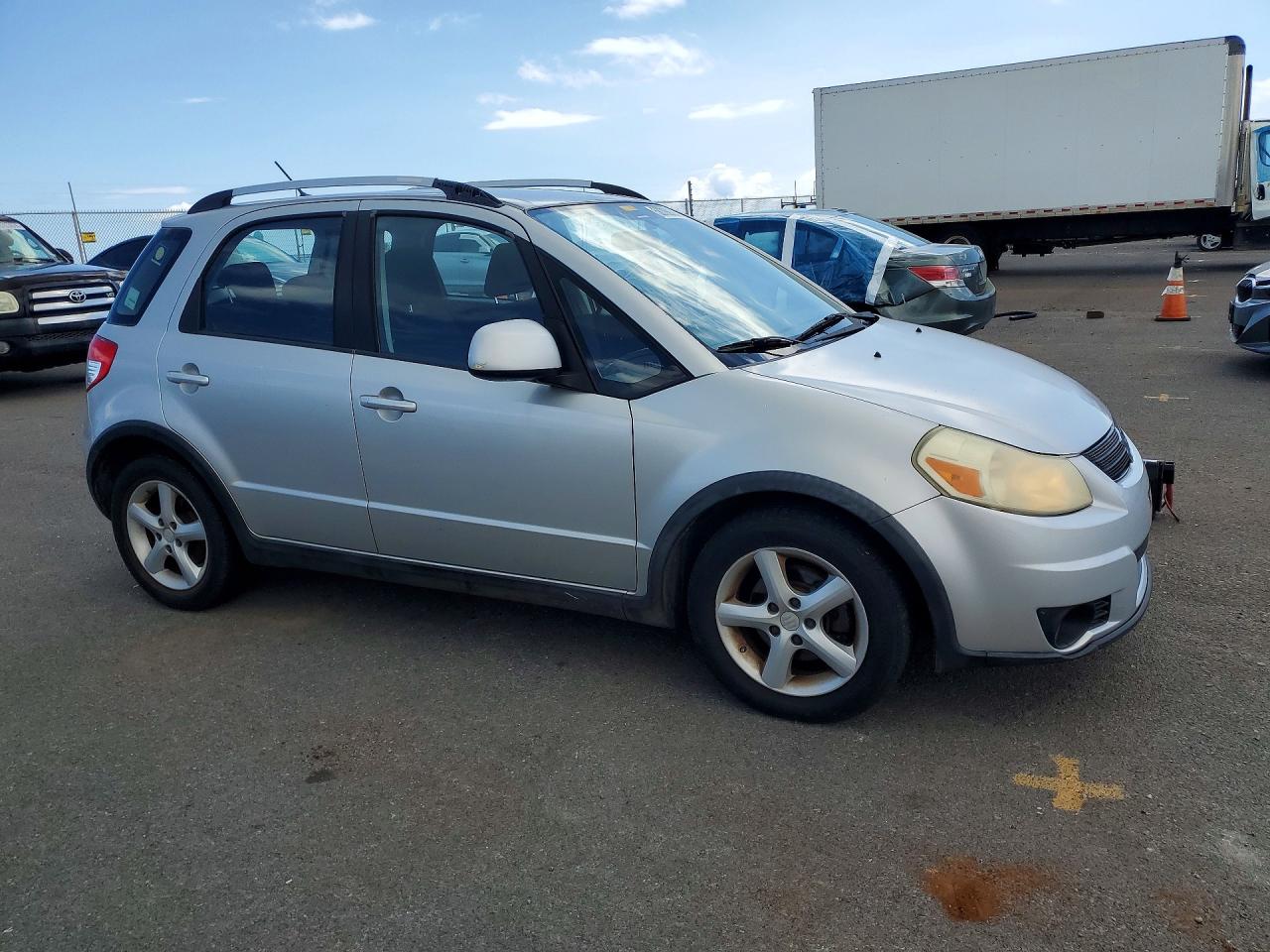 2007 Suzuki Sx4 Silver vin: JS2YA415775100813