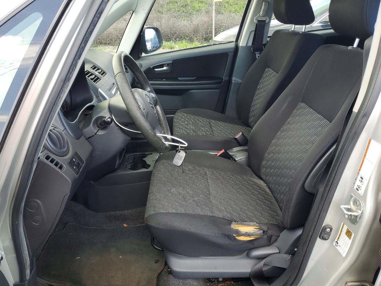 2007 Suzuki Sx4 Silver vin: JS2YA415775100813