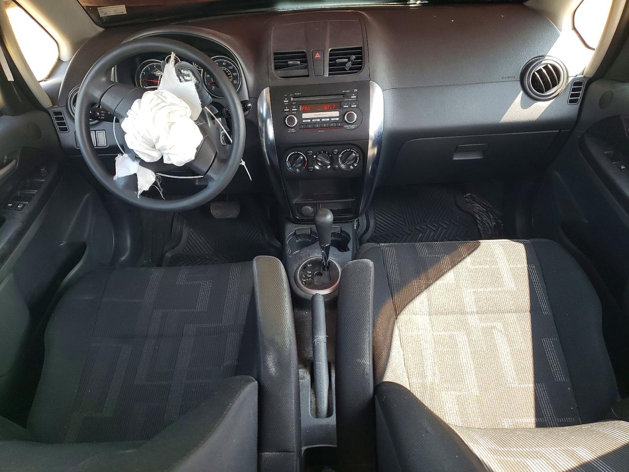 2010 Suzuki Sx4 Base (us) Orange vin: JS2YA5A31A6300267
