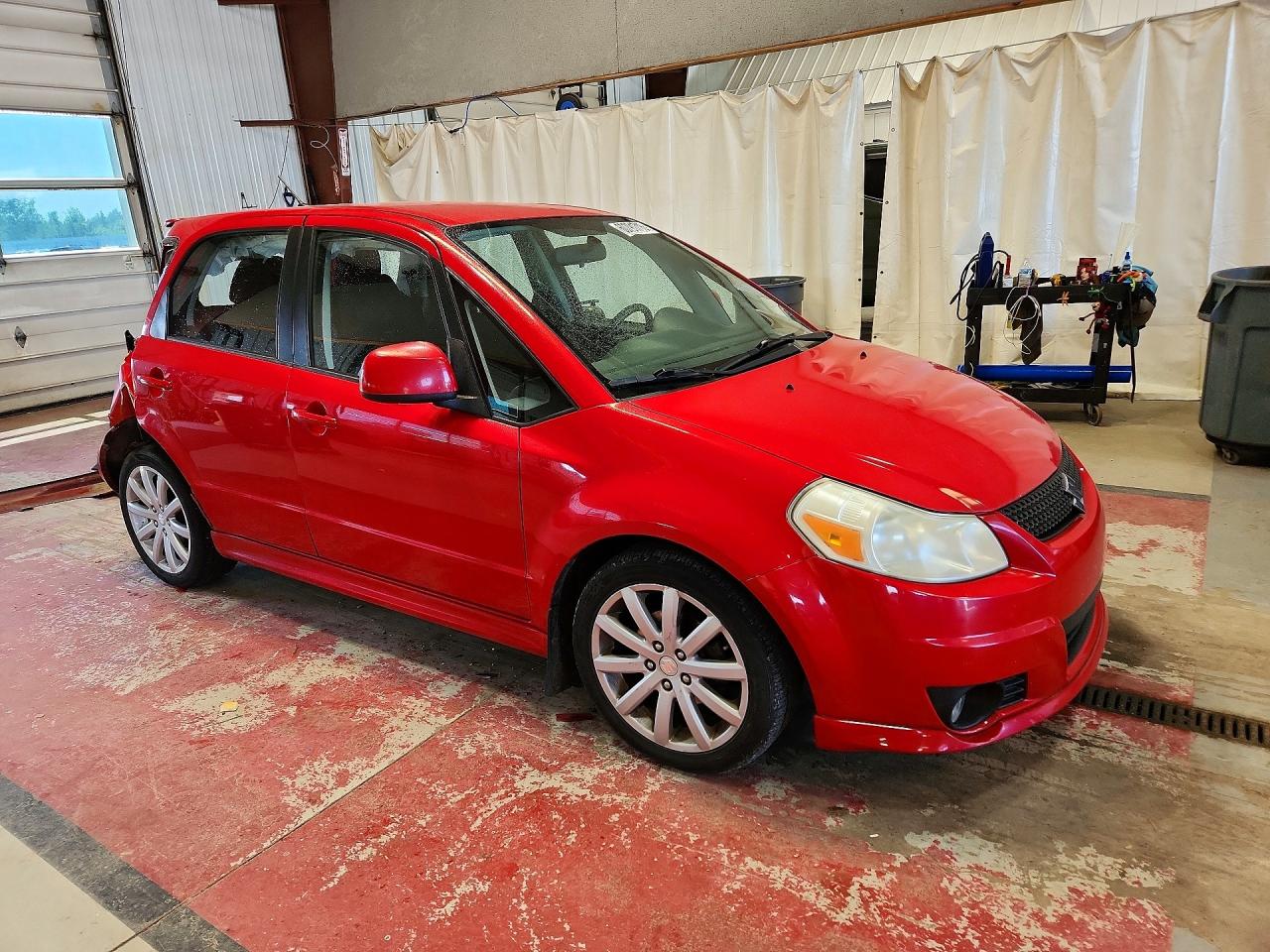 2011 Suzuki Sx4 Red vin: JS2YA5A58B6300172