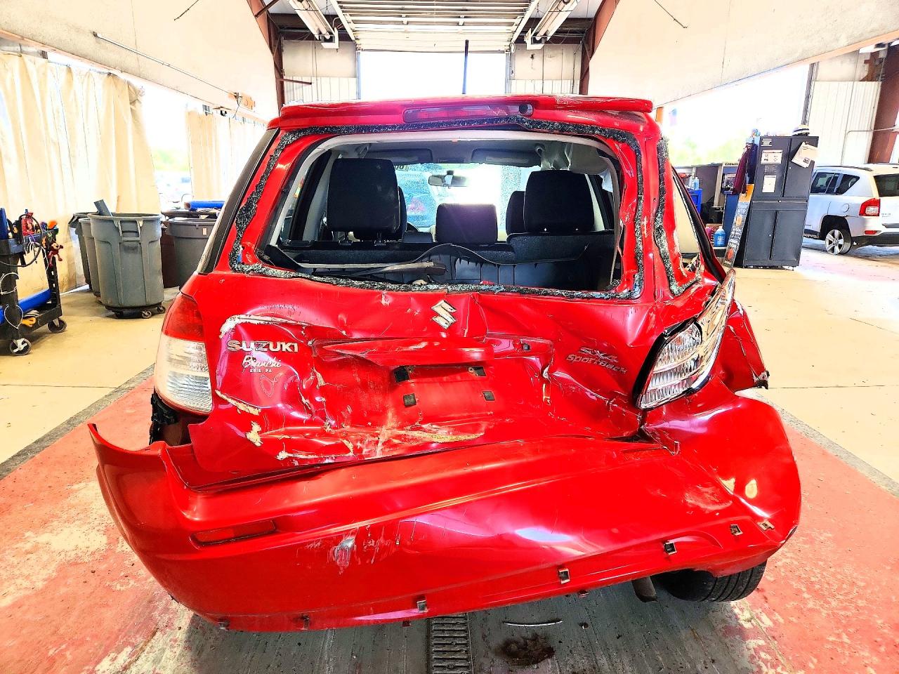 2011 Suzuki Sx4 Red vin: JS2YA5A58B6300172