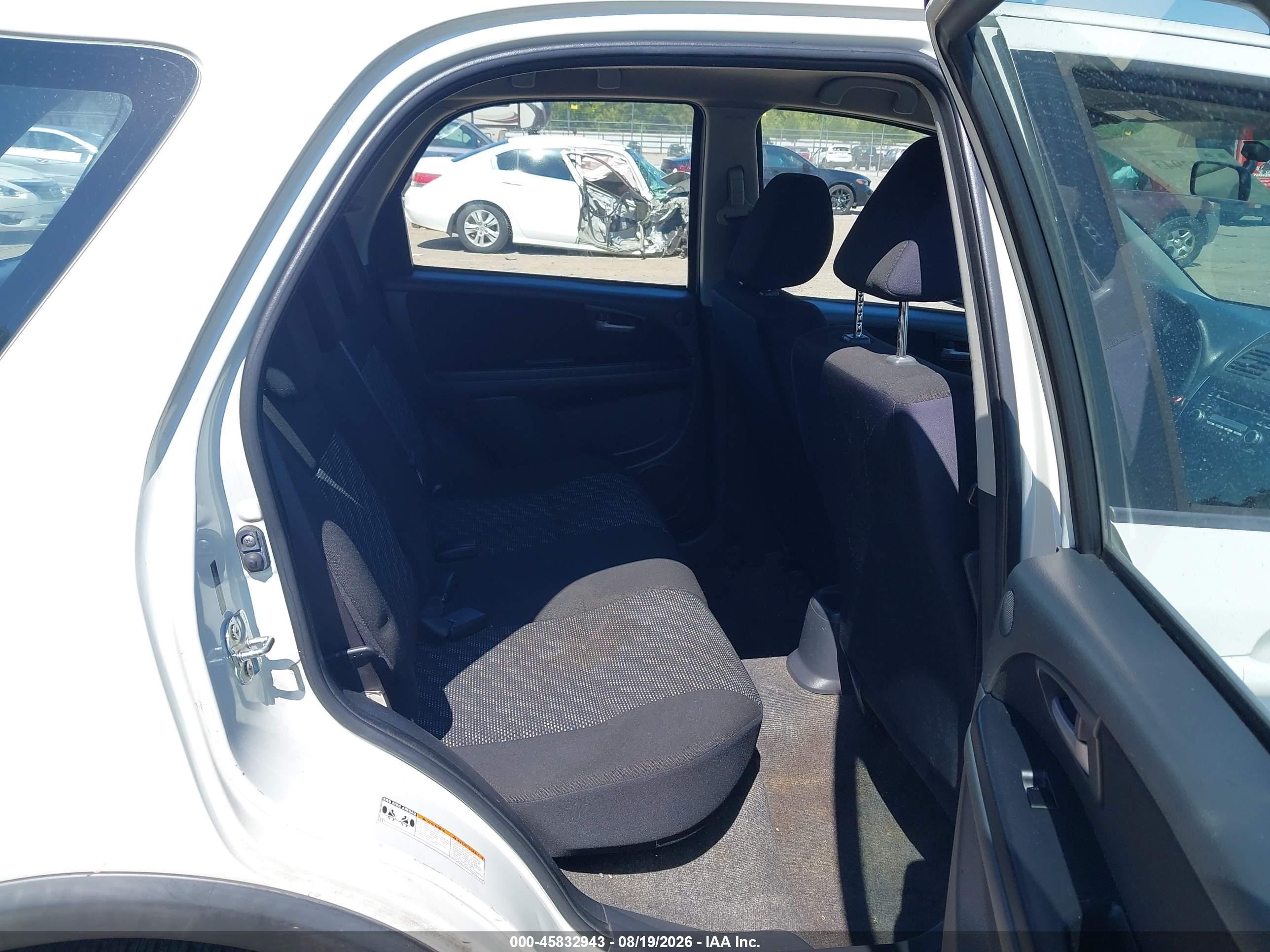 2007 Suzuki Sx4 Convenience/rally White vin: JS2YB413275105557