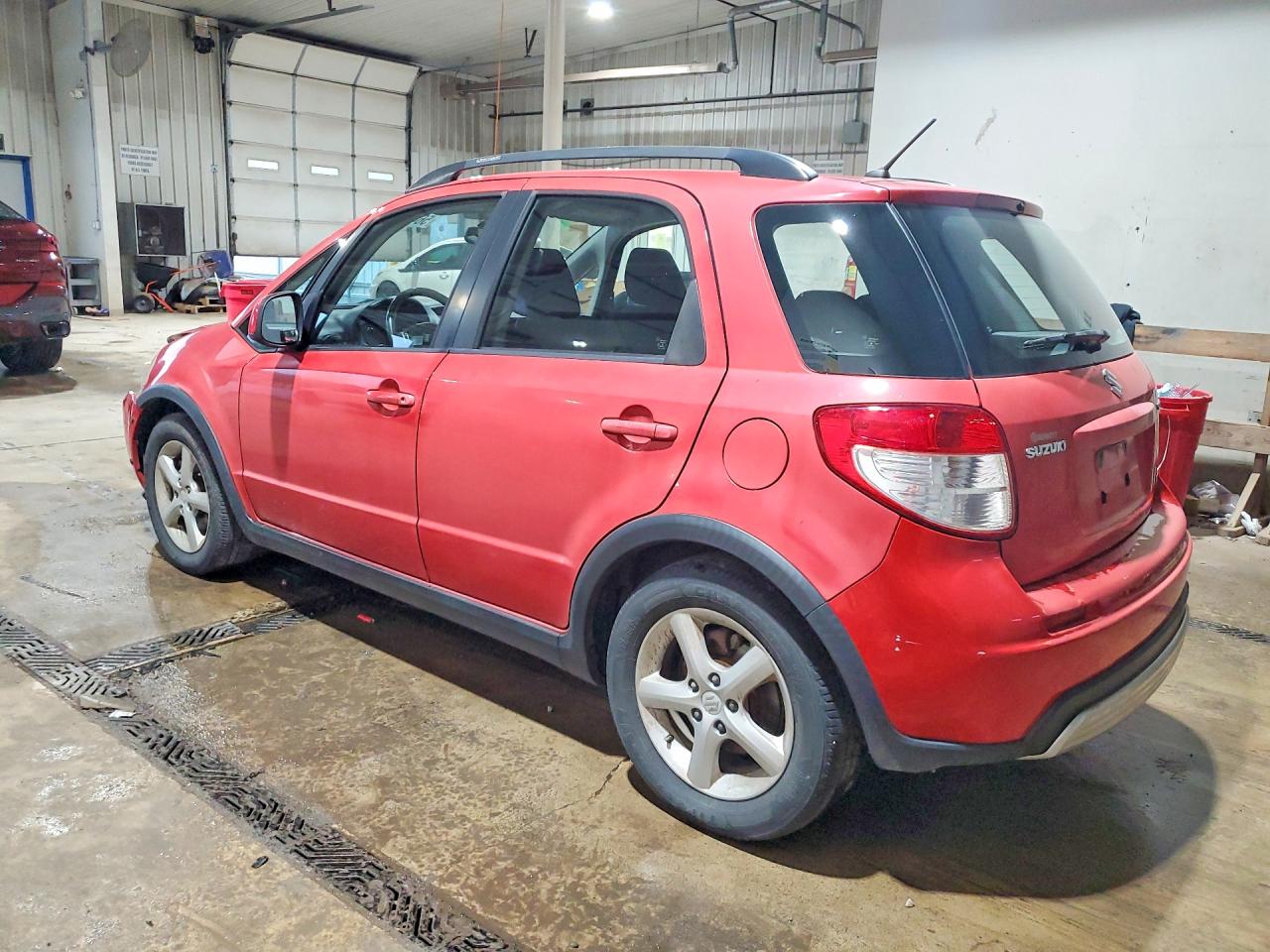 2008 Suzuki Sx4 Base Red vin: JS2YB413285101705