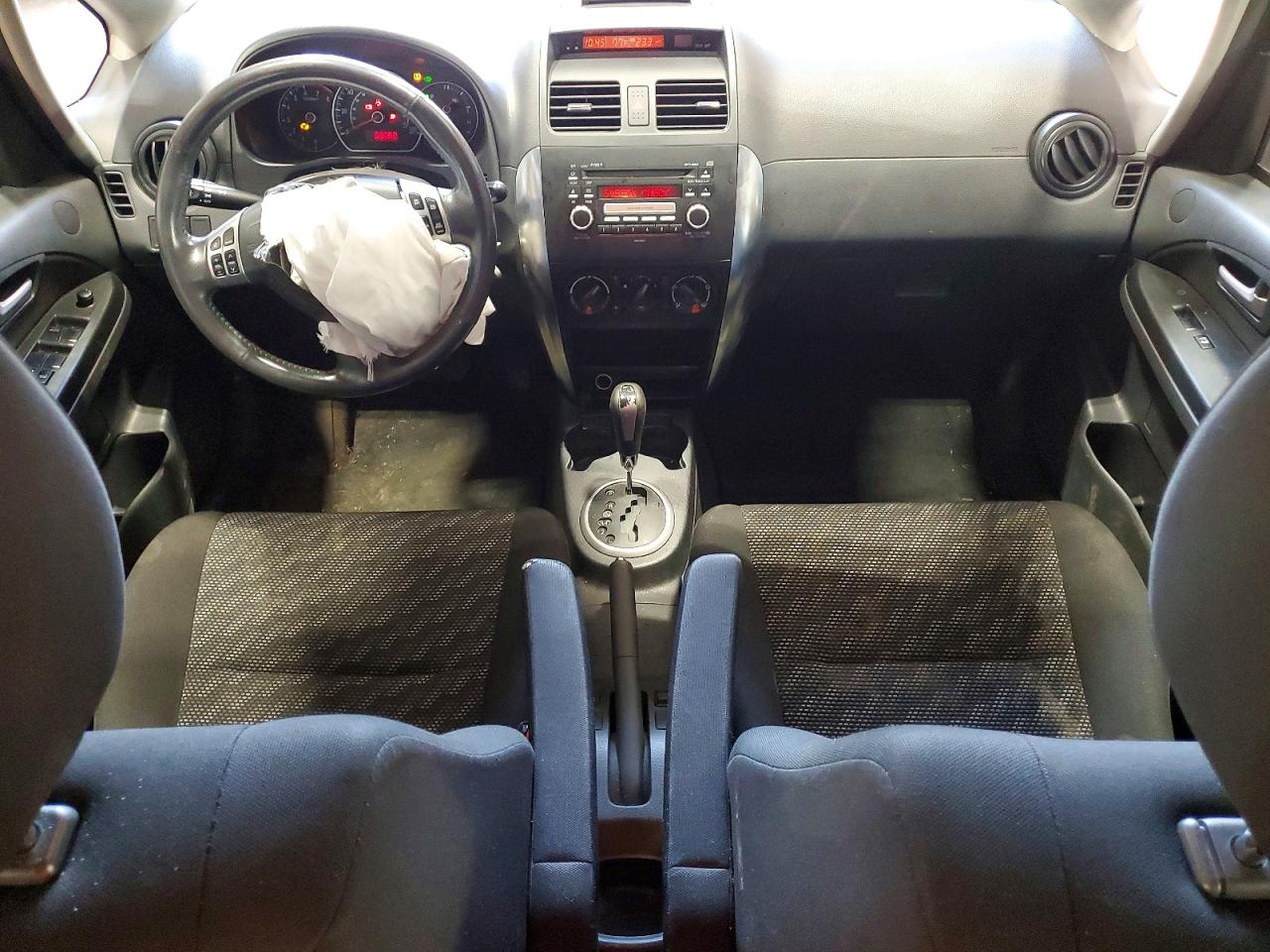 2009 Suzuki Sx4 Technology Red vin: JS2YB413596202071