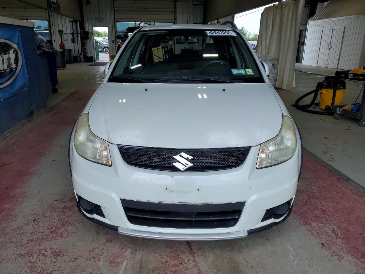2008 Suzuki Sx4 Base White vin: JS2YB413985108733