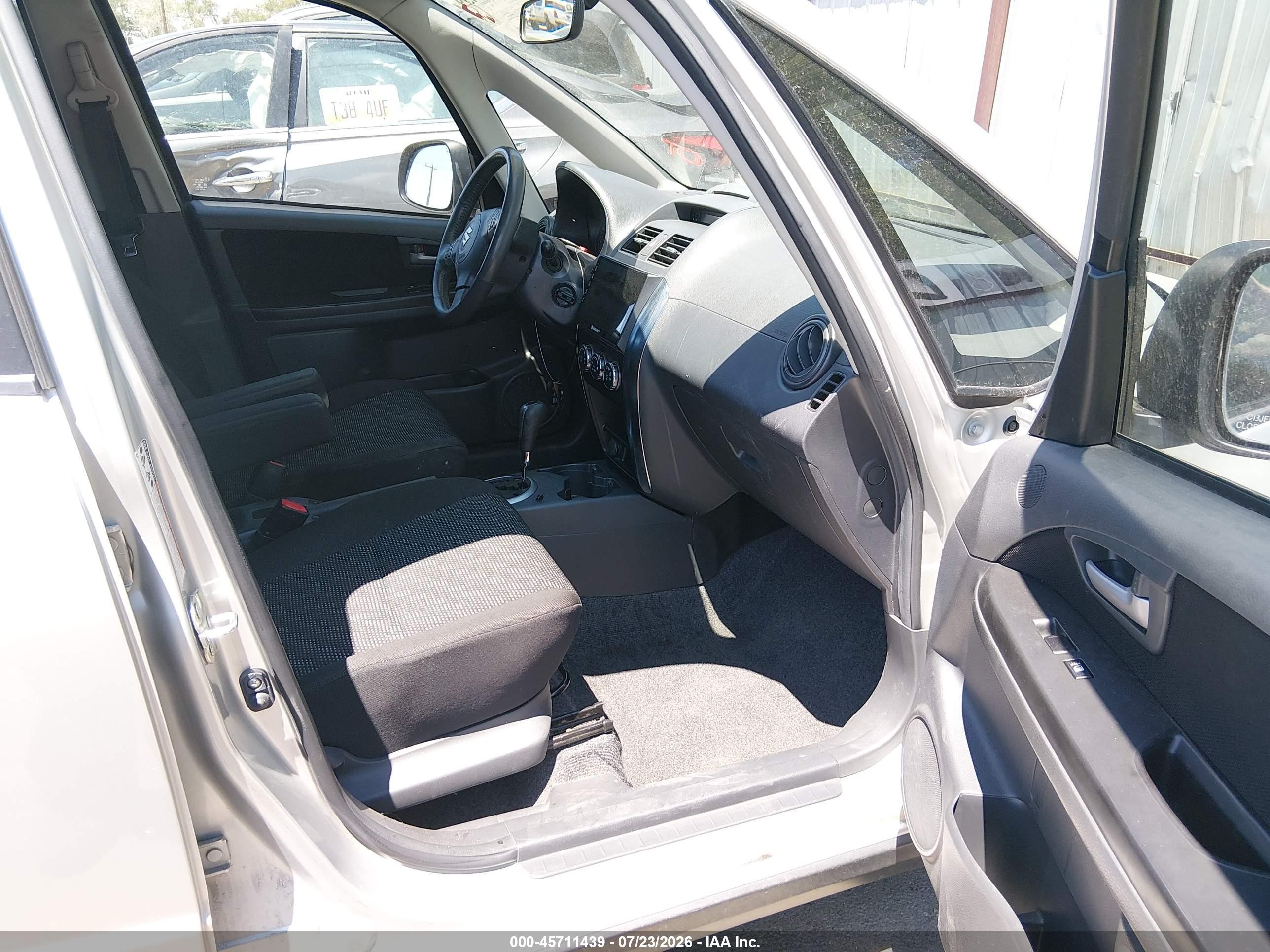 2009 Suzuki Sx4 Auto Touring Pkg Awd/man Touring Pkg Awd Silver vin: JS2YB417195101974