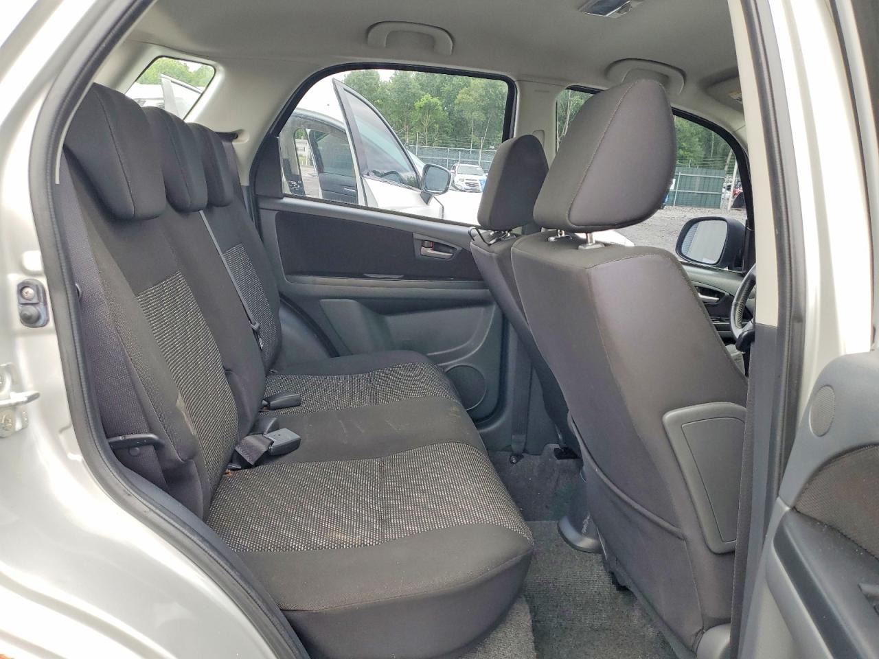 2009 Suzuki Sx4 Touring Silver vin: JS2YB417496202324