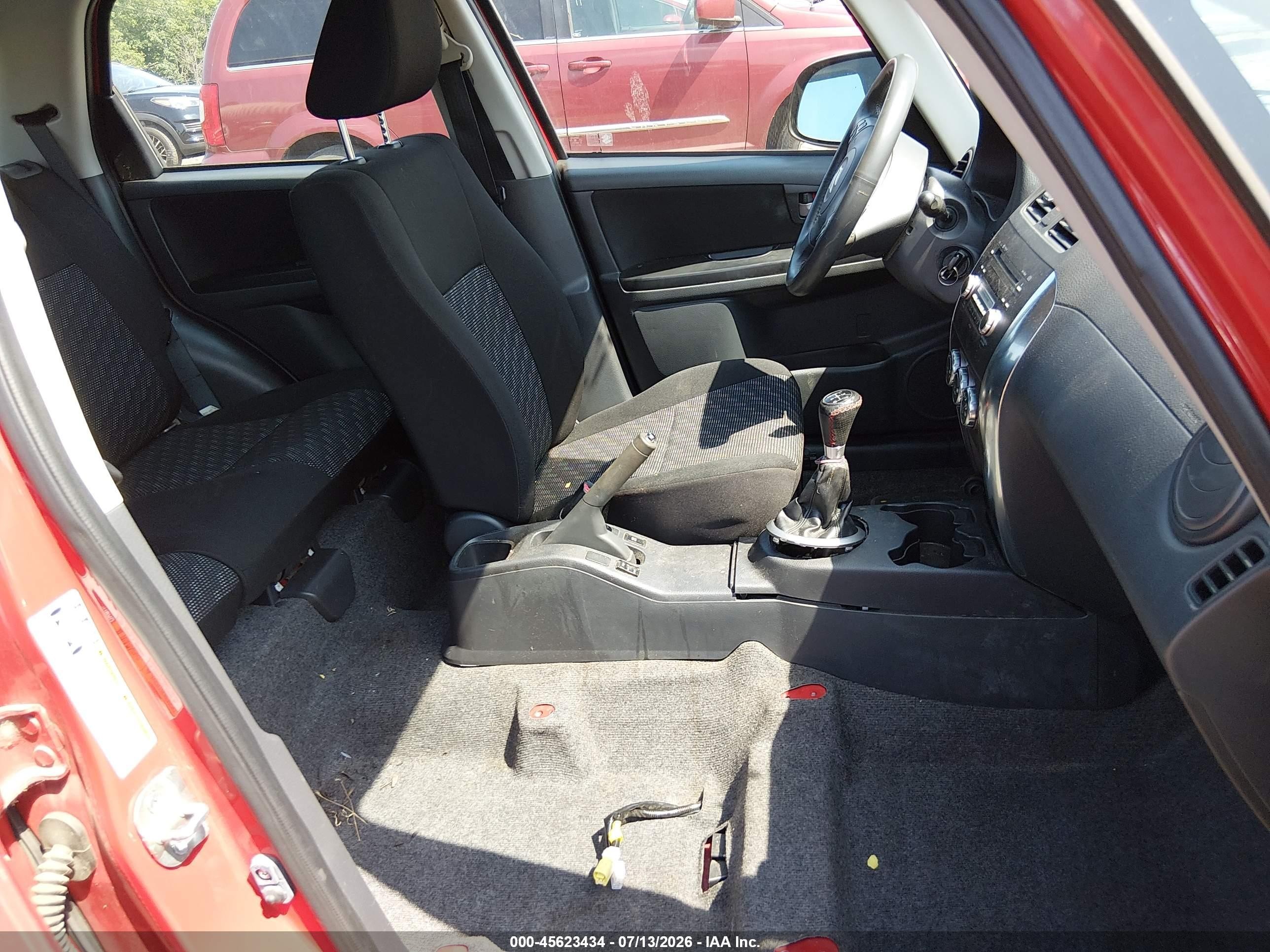 2008 Suzuki Sx4 Convenience/touring Красный vin: JS2YB417885102912
