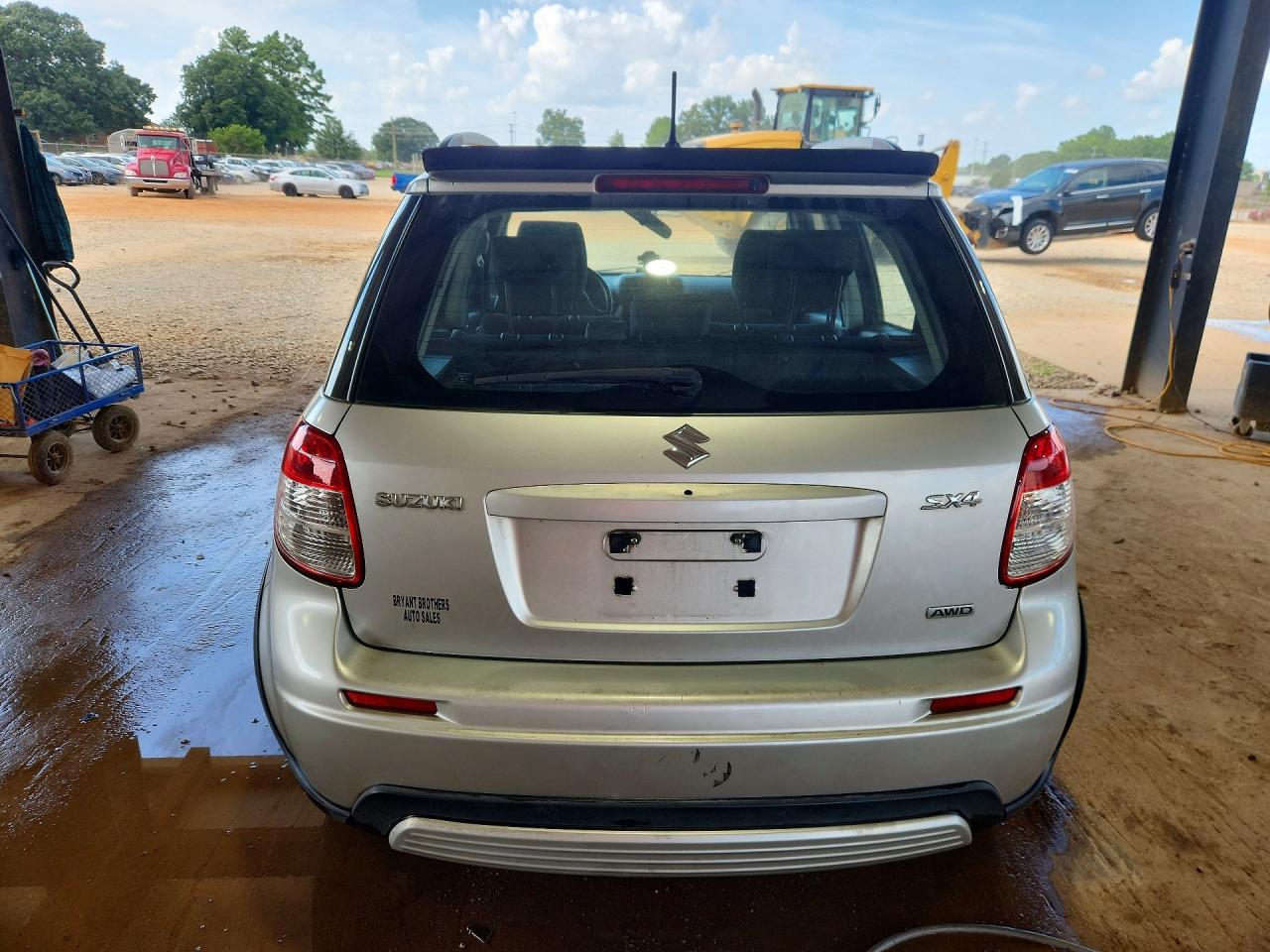 2008 Suzuki Sx4 Touring Silver vin: JS2YB417985101302